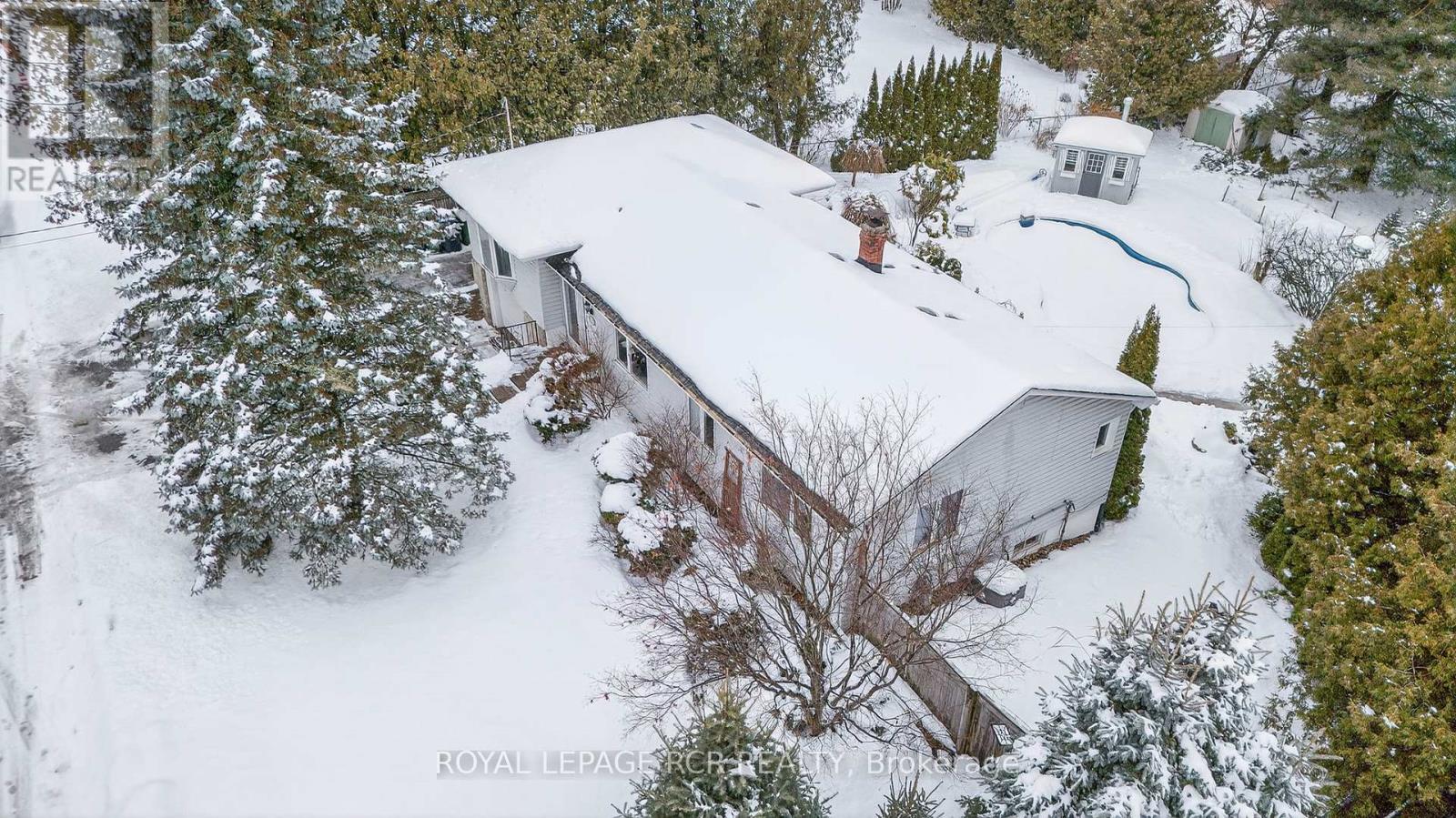 11 Hilltop Drive, Caledon, Ontario  L7C 1K7 - Photo 36 - W12950534