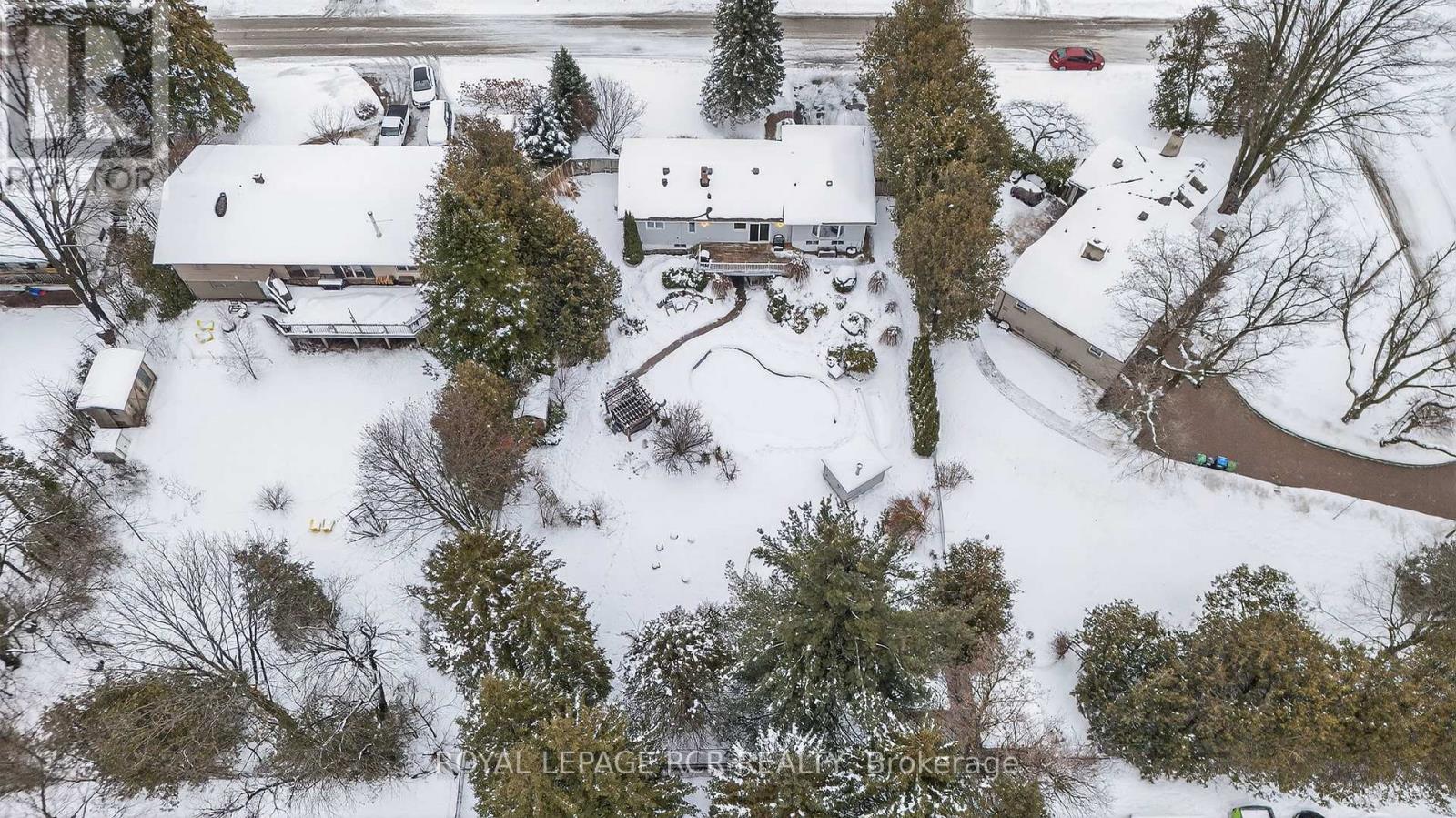 11 Hilltop Drive, Caledon, Ontario  L7C 1K7 - Photo 37 - W12950534