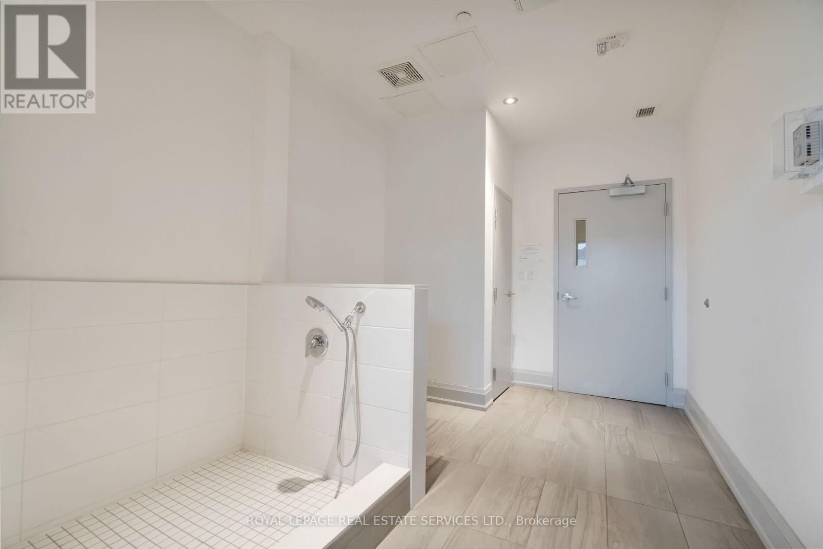 420 - 150 Oak Park Boulevard, Oakville, Ontario  L6H 3P2 - Photo 28 - W12950536