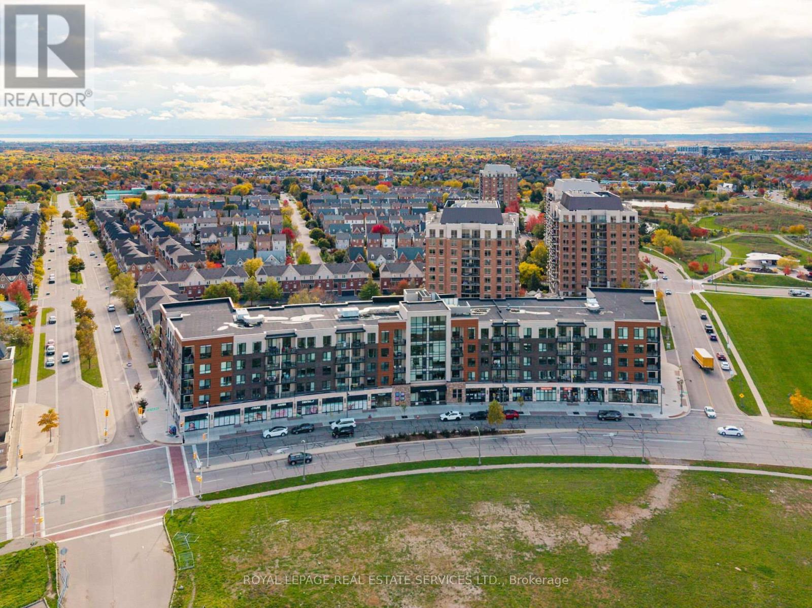 420 - 150 Oak Park Boulevard, Oakville, Ontario  L6H 3P2 - Photo 31 - W12950536