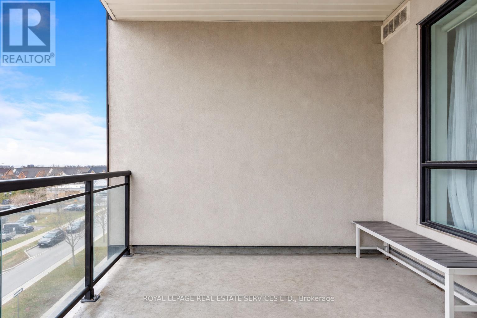 420 - 150 Oak Park Boulevard, Oakville, Ontario  L6H 3P2 - Photo 6 - W12950536