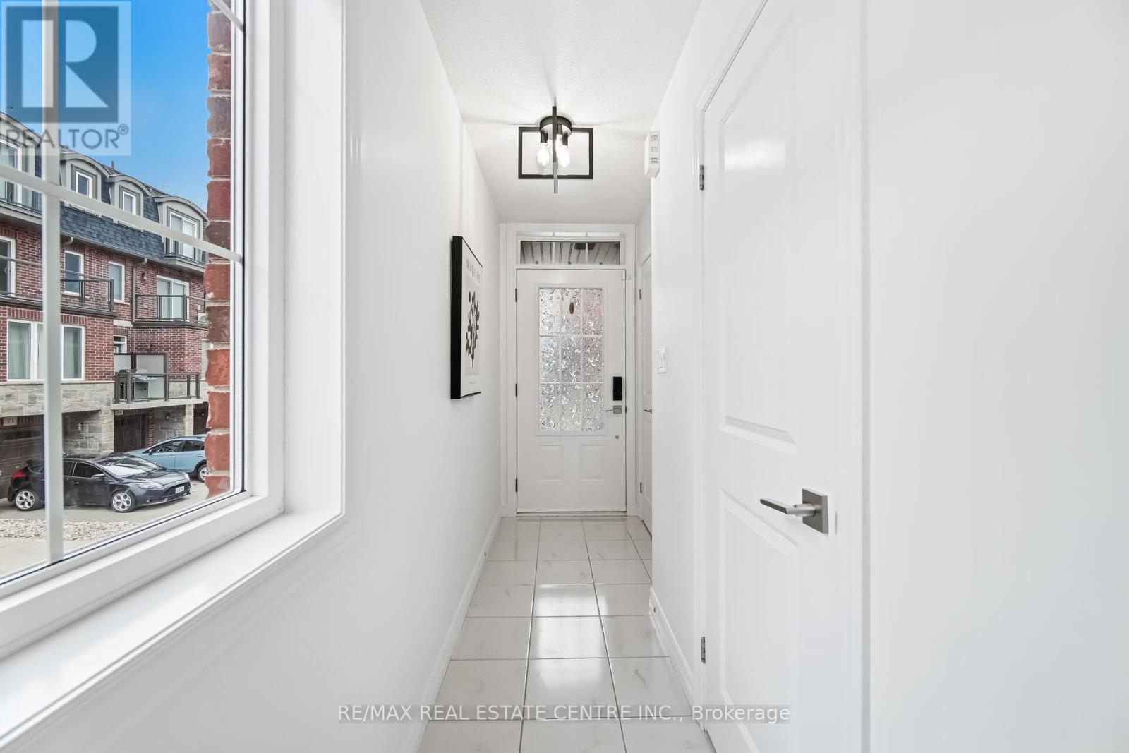 133 - 445 Ontario Street S, Milton, Ontario  L9T 9K5 - Photo 5 - W12950550