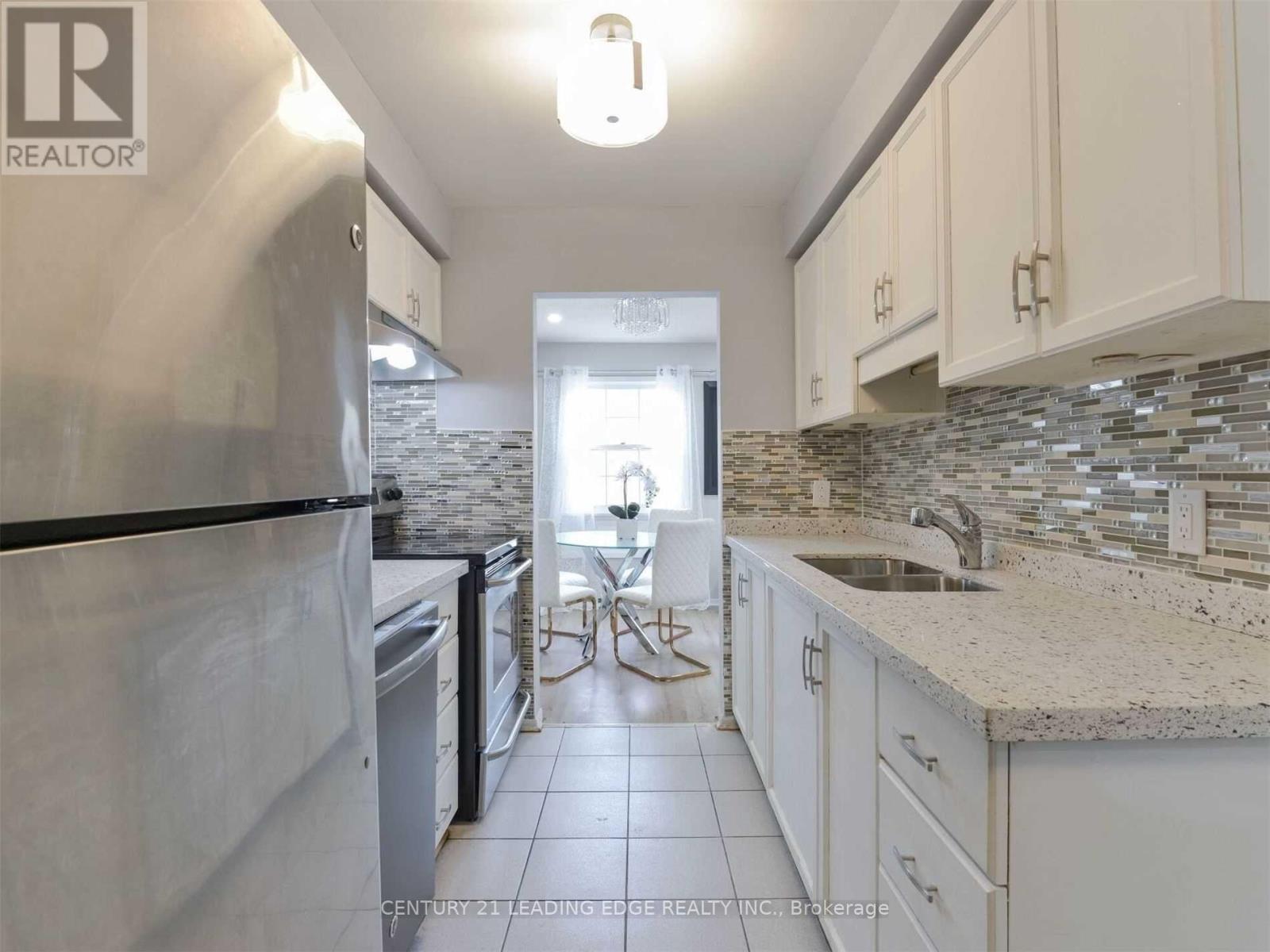 43 - 2288 The College Way, Mississauga, Ontario  L5L 3Z5 - Photo 5 - W12950606