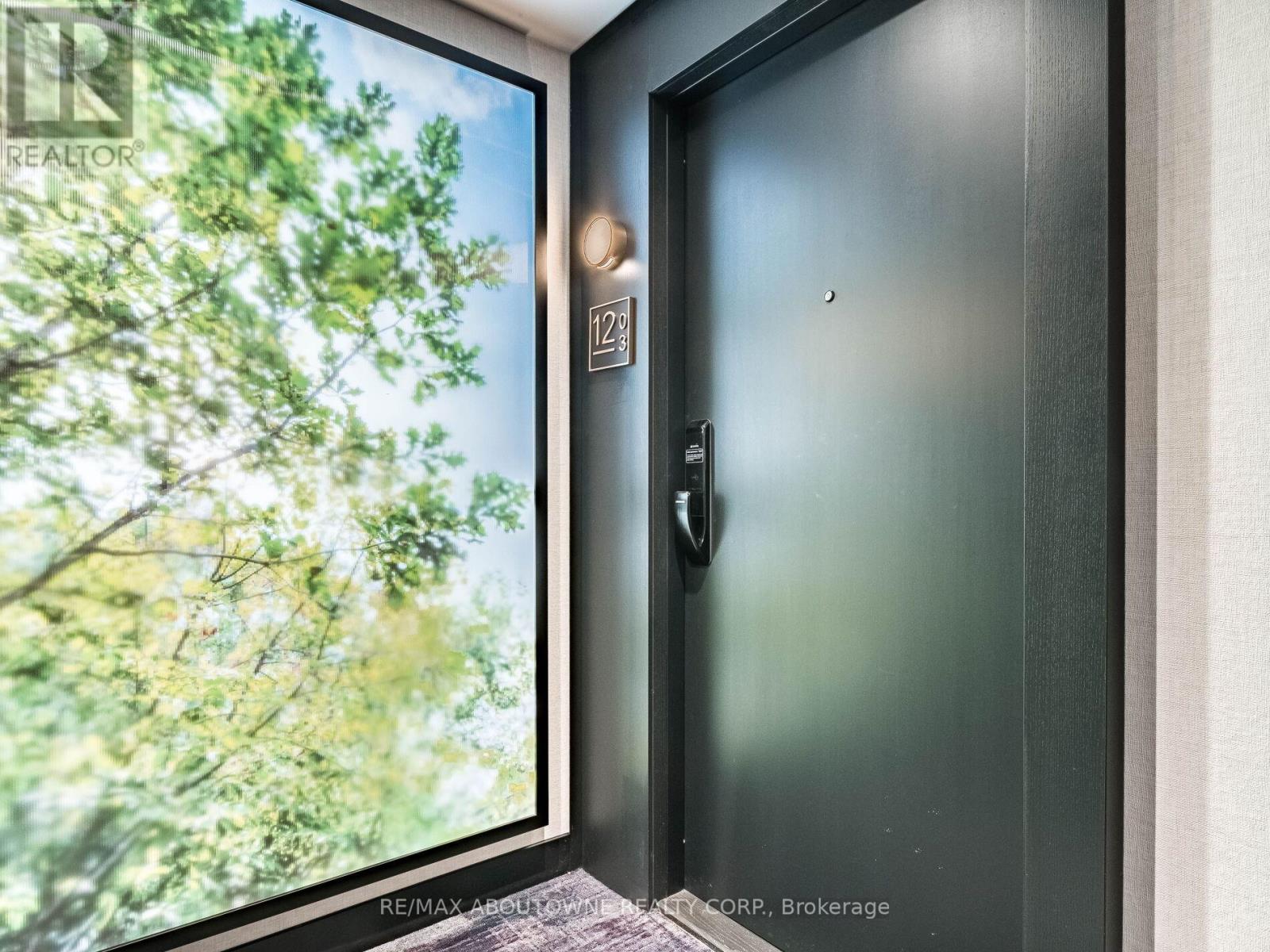 1203 - 3200 William Coltson Avenue, Oakville, Ontario  L6H 7C2 - Photo 11 - W12950618