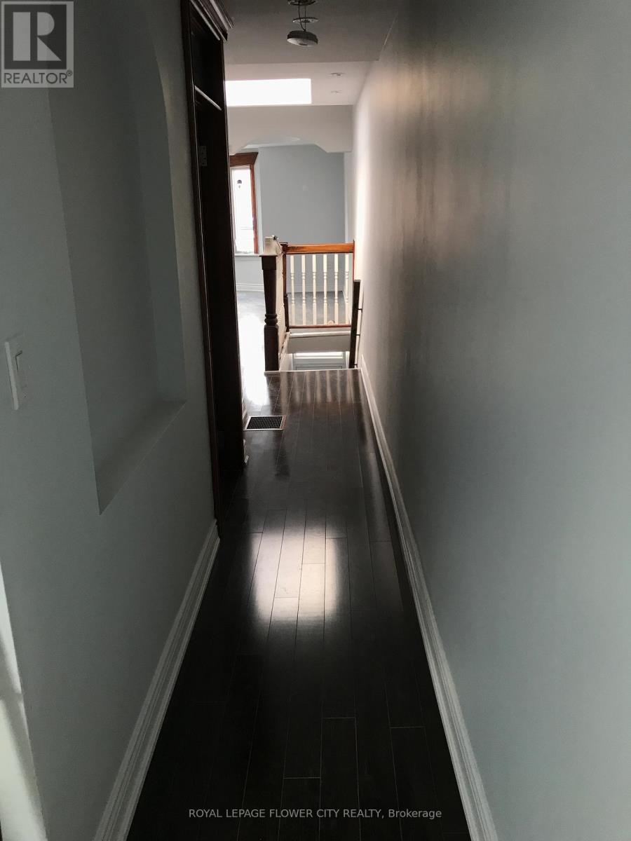 1188 Weston Road, Toronto, Ontario  M9M 4P4 - Photo 16 - W12950620