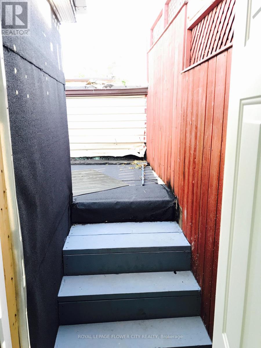 1188 Weston Road, Toronto, Ontario  M9M 4P4 - Photo 35 - W12950620