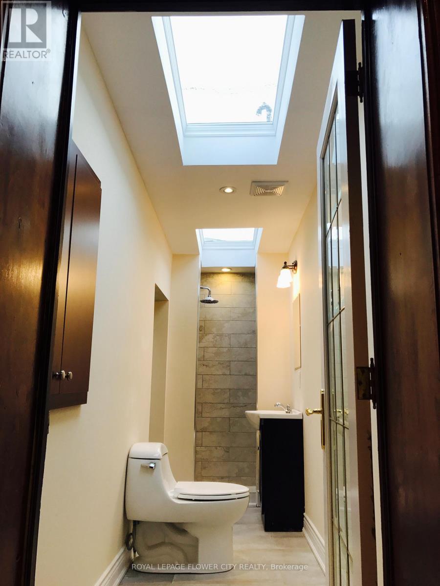 1188 Weston Road, Toronto, Ontario  M9M 4P4 - Photo 43 - W12950620