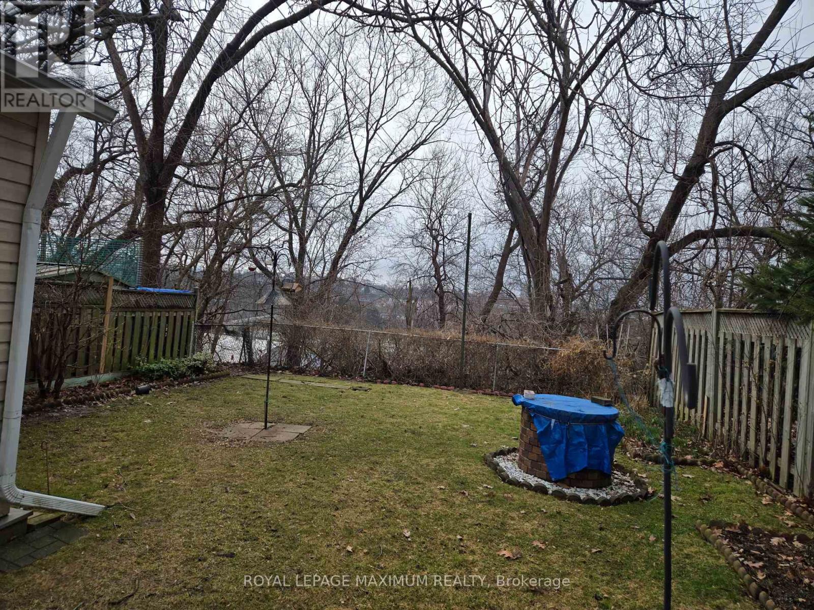 26 Landour Avenue, Toronto, Ontario  M6M 4J4 - Photo 23 - W12950646