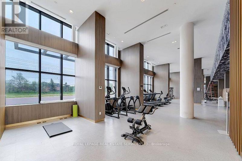 101 - 405 Dundas Street W, Oakville, Ontario  L6M 5P4 - Photo 17 - W12950652