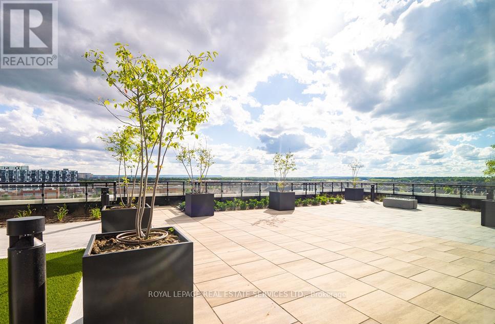 101 - 405 Dundas Street W, Oakville, Ontario  L6M 5P4 - Photo 24 - W12950652