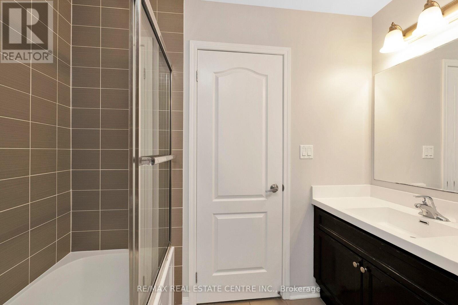 232 Drinkwater Road, Brampton, Ontario  L6Y 4S8 - Photo 28 - W12950680