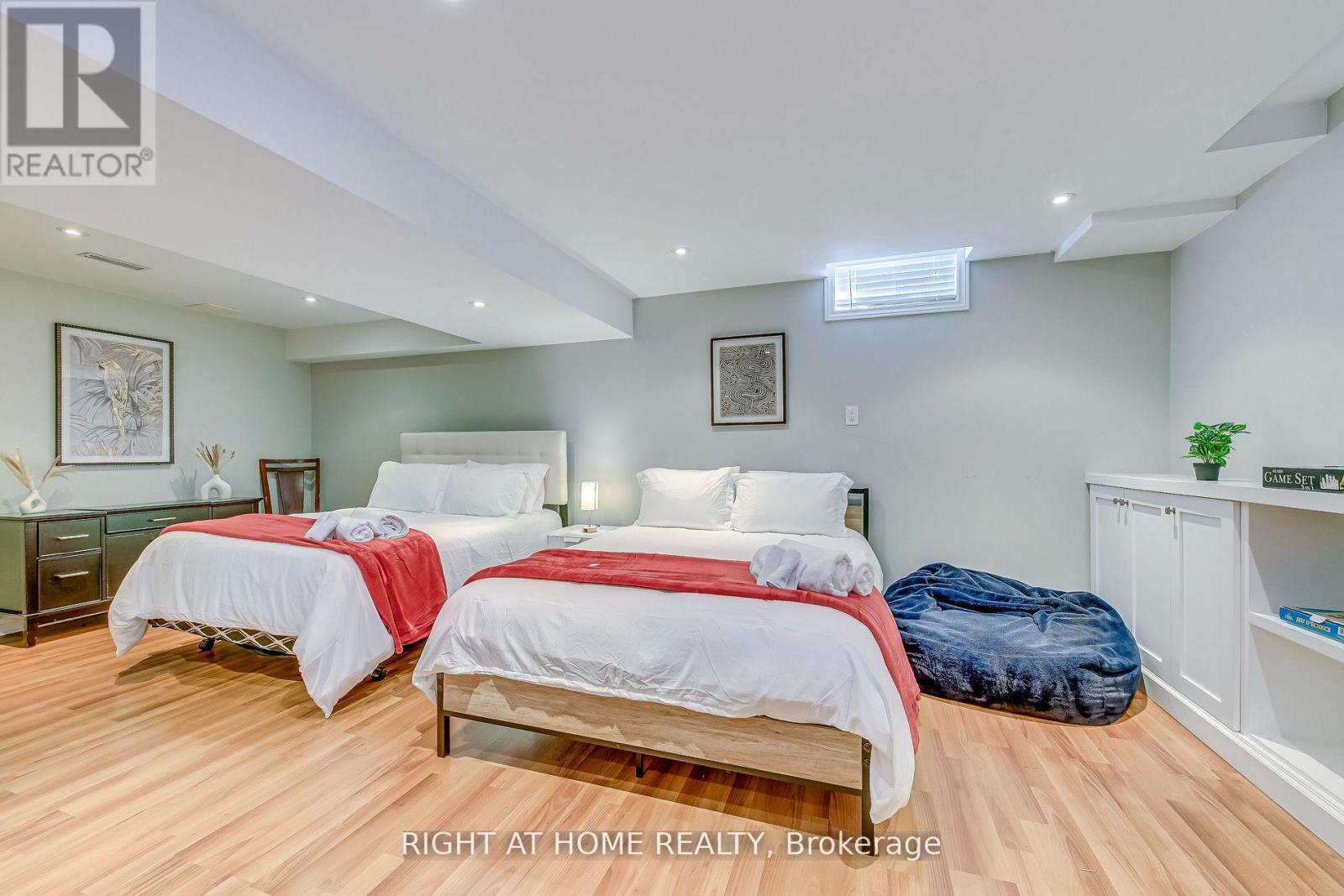 814 Brass Winds Place, Mississauga, Ontario  L5W 1T4 - Photo 14 - W12950684