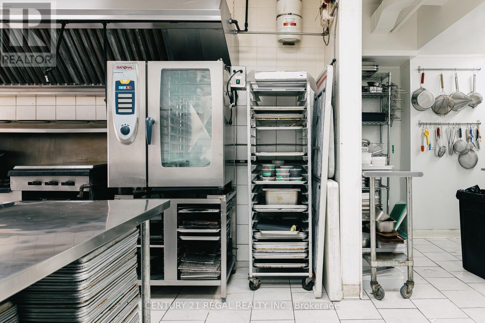 109 Jefferson Avenue, Toronto, Ontario  M6K 3E4 - Photo 21 - W12950700