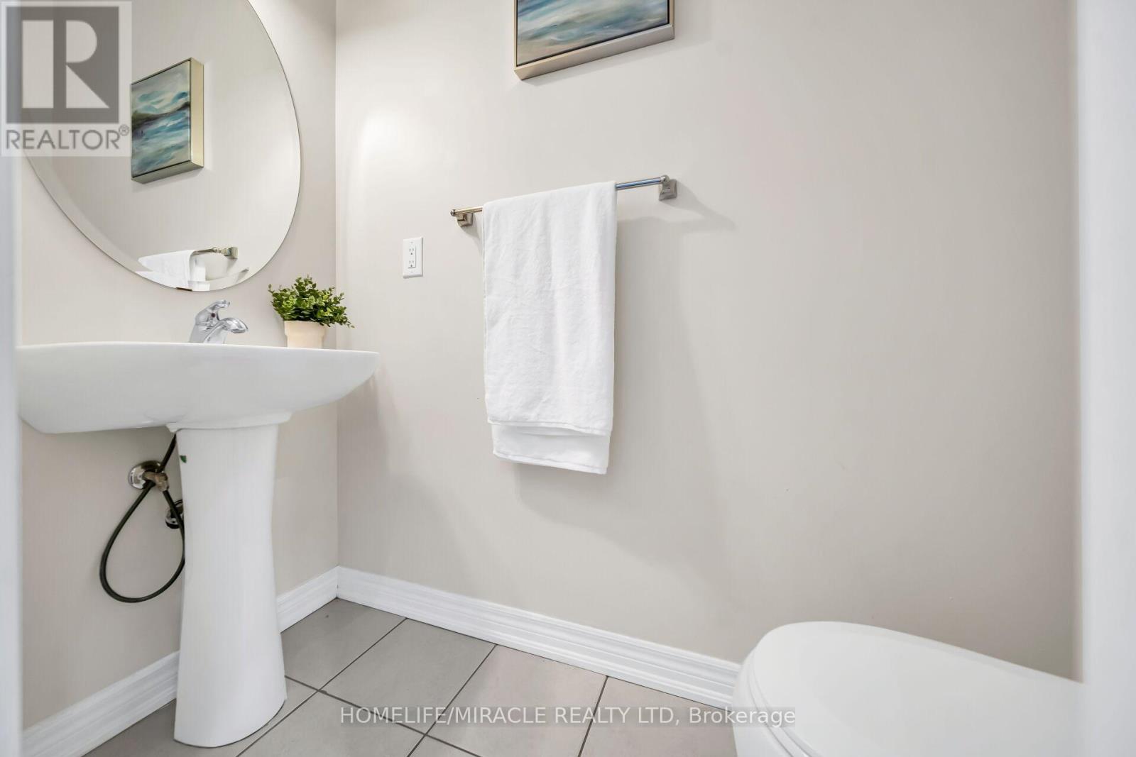 41 Hoxton Road, Brampton, Ontario  L7A 4L5 - Photo 10 - W12950704