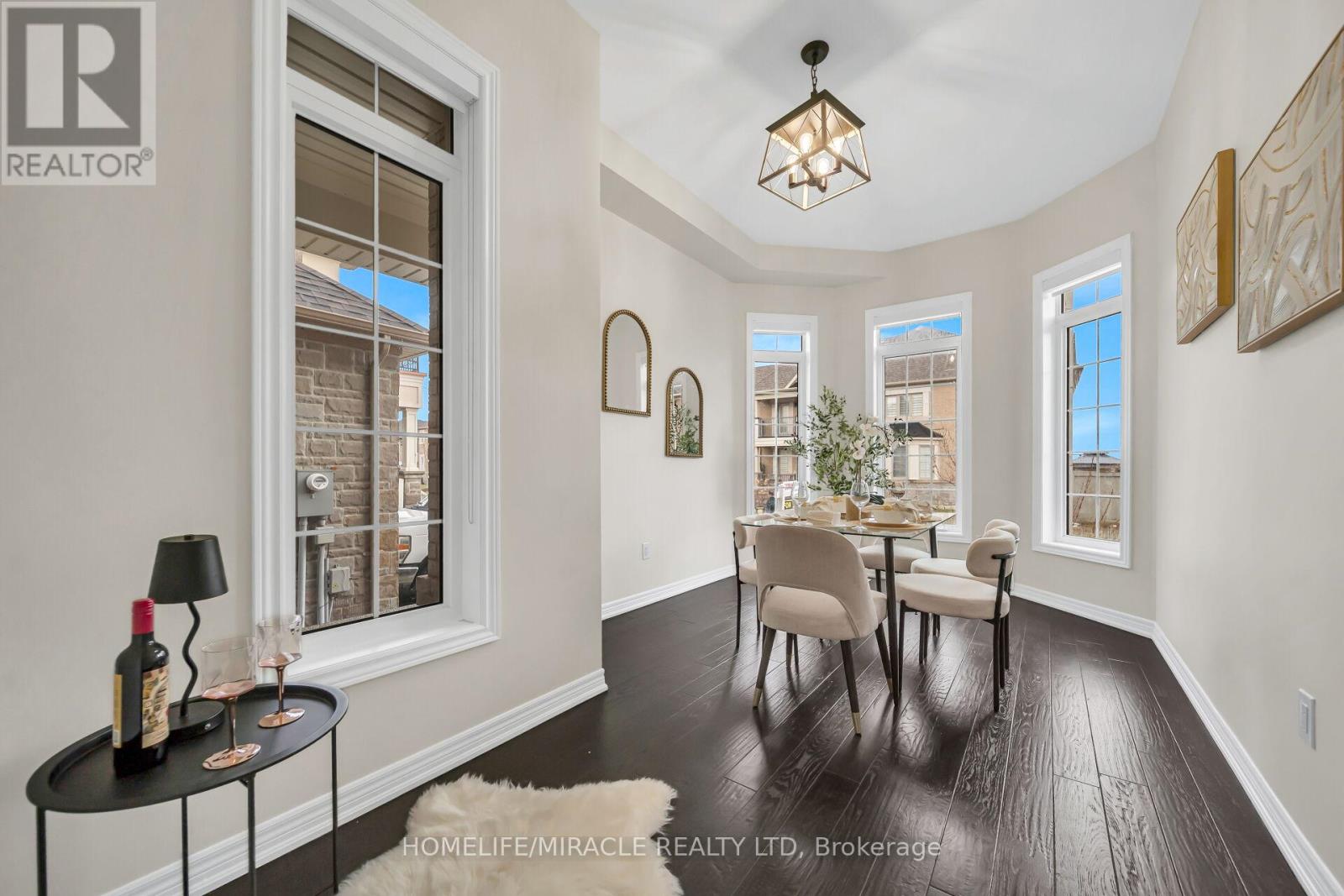 41 Hoxton Road, Brampton, Ontario  L7A 4L5 - Photo 4 - W12950704