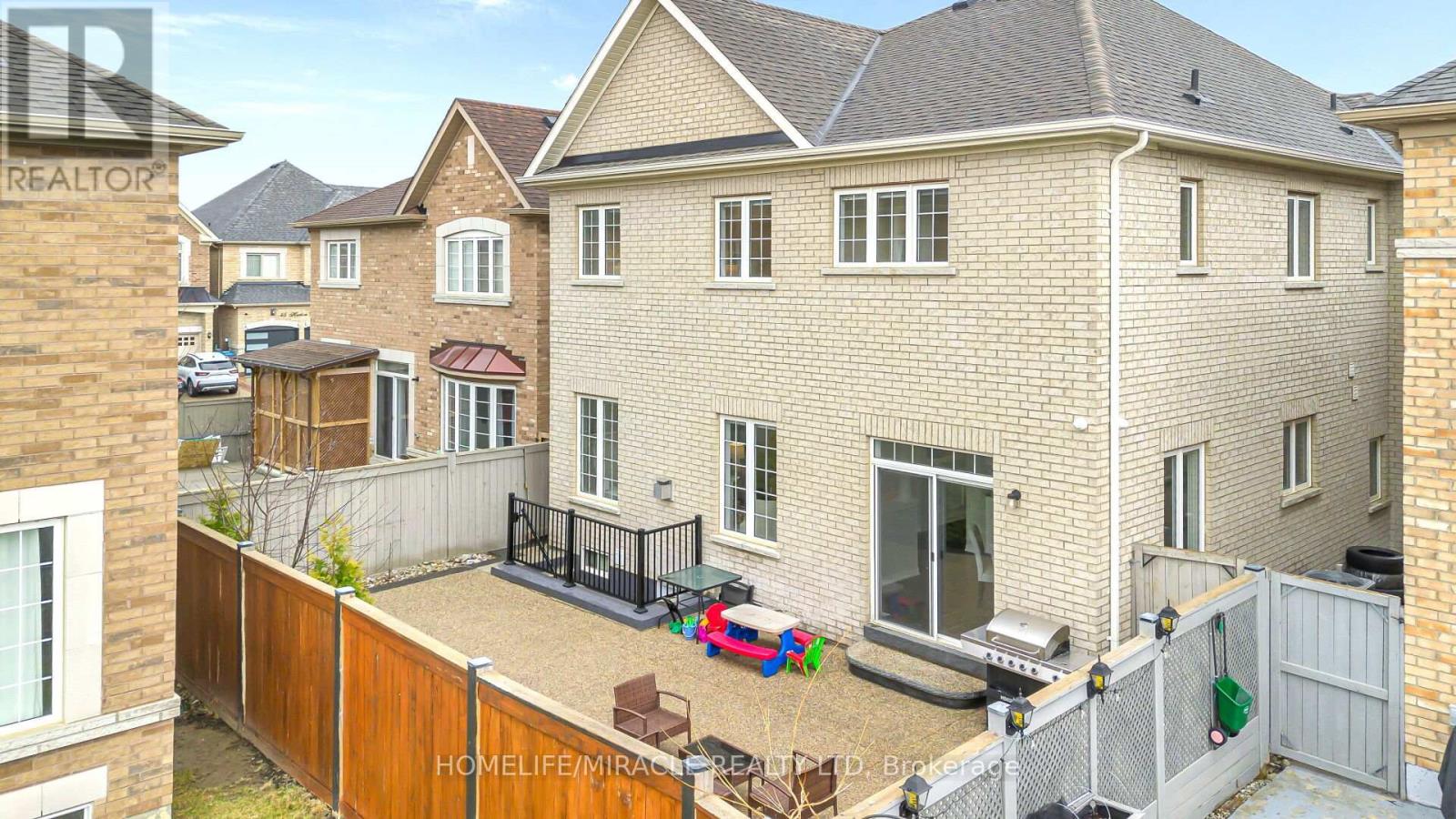 41 Hoxton Road, Brampton, Ontario  L7A 4L5 - Photo 47 - W12950704