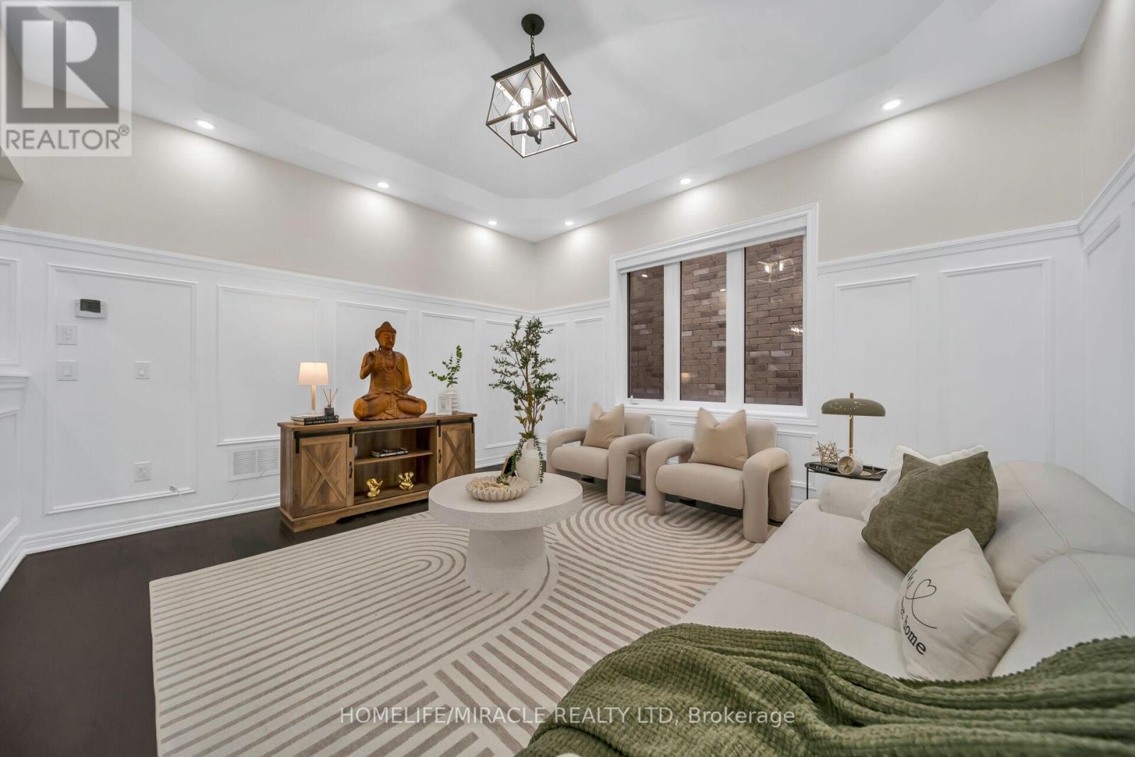 41 Hoxton Road, Brampton, Ontario  L7A 4L5 - Photo 8 - W12950704