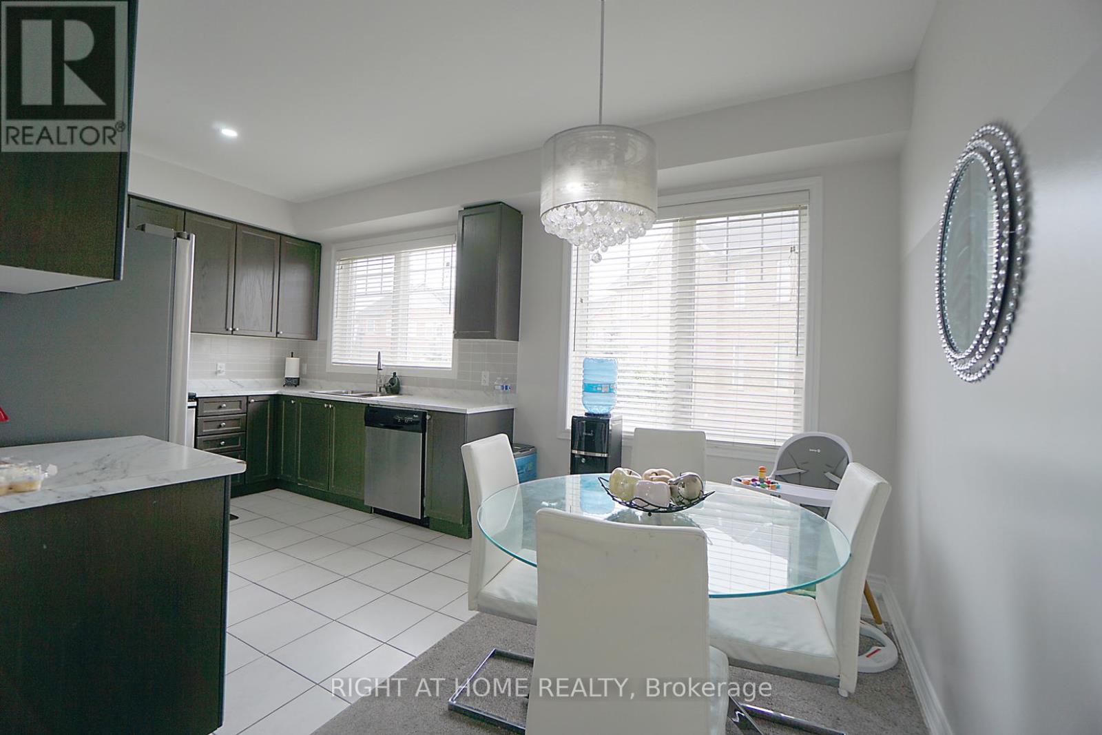 15 Magdalene Crescent, Brampton, Ontario  L6Z 0G9 - Photo 13 - W12950706