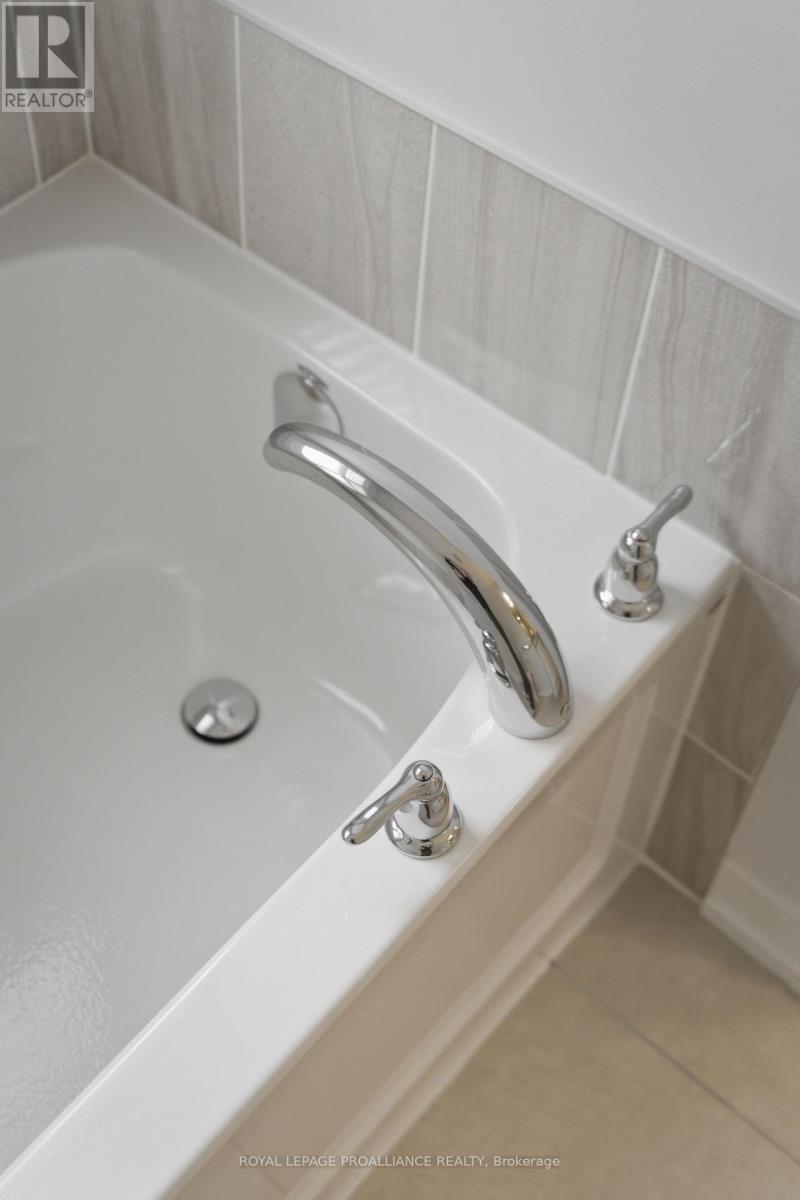 13 Twelve Trees Court, Prince Edward County, Ontario  K0K 3L0 - Photo 35 - X12950812