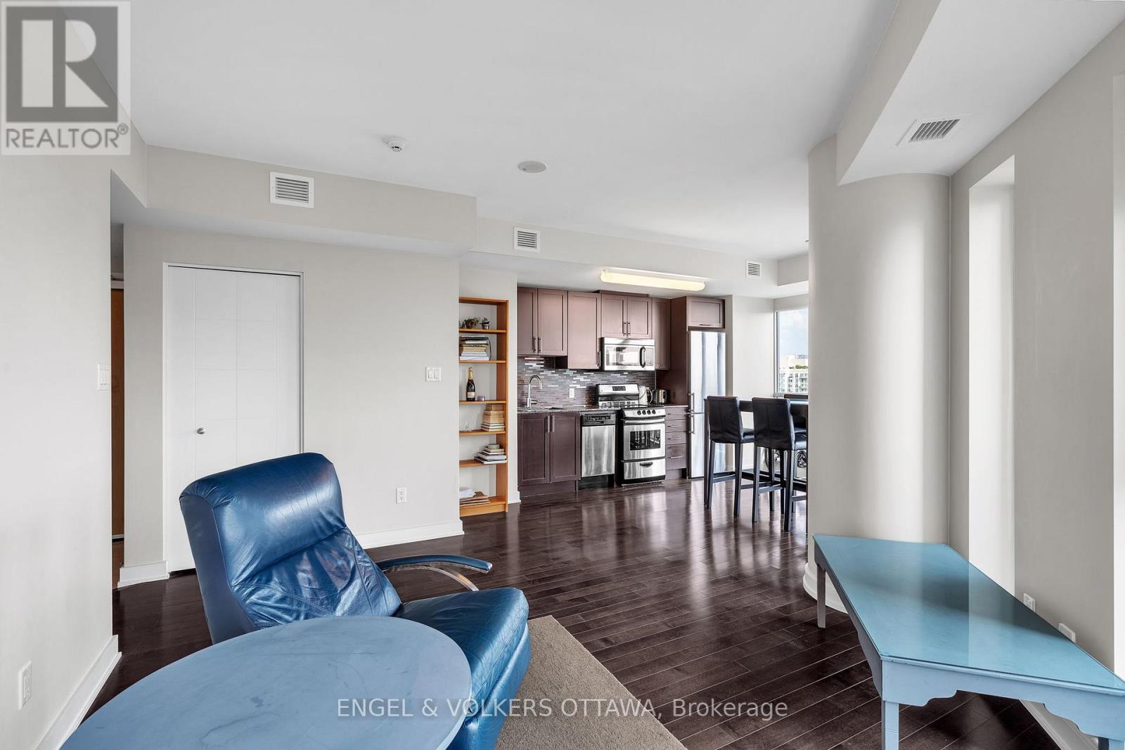 905 - 40 Nepean Street, Ottawa, Ontario  K2P 0X5 - Photo 9 - X12950720