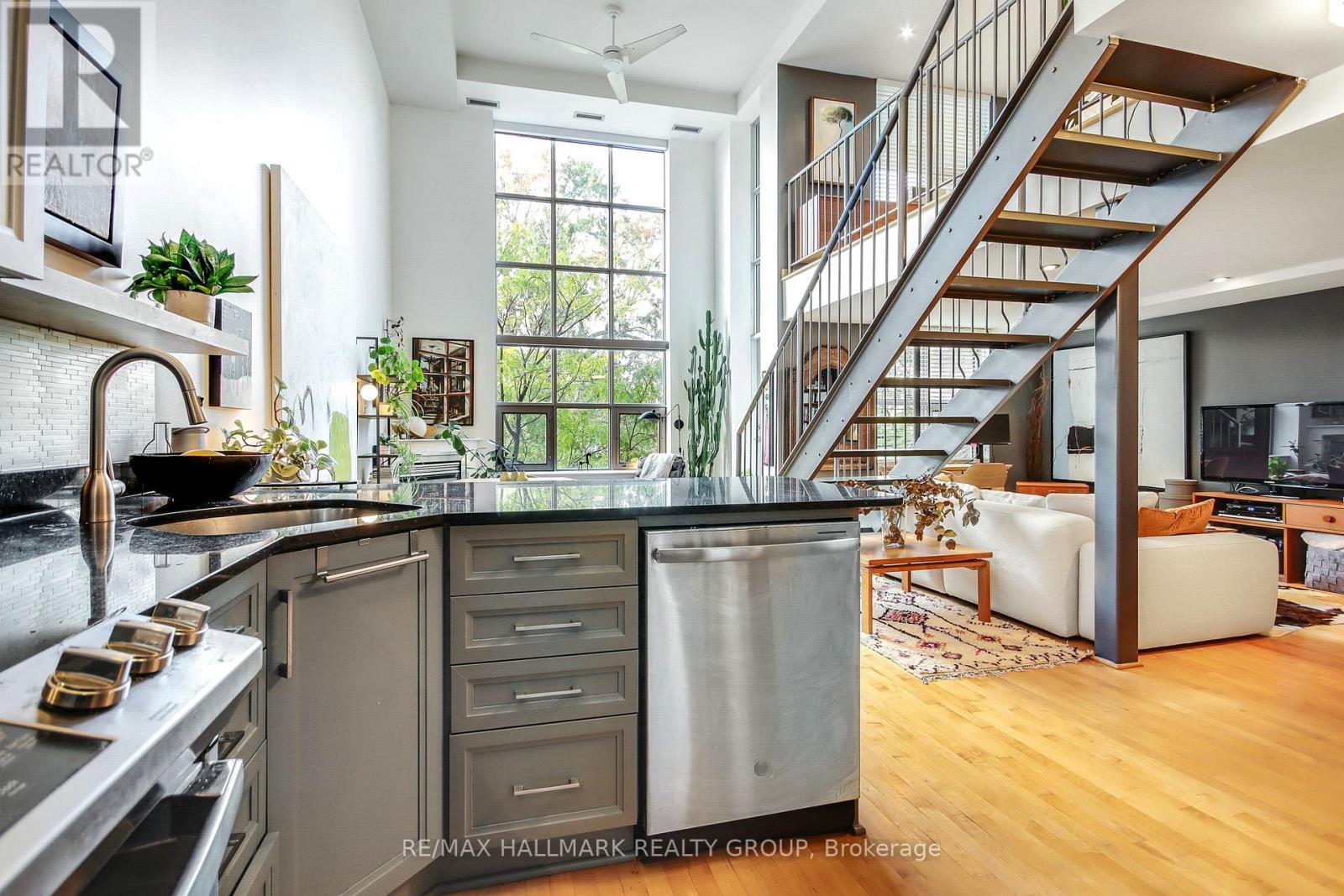 203 - 29 Main Street, Ottawa, Ontario  K1S 1B1 - Photo 8 - X12950732