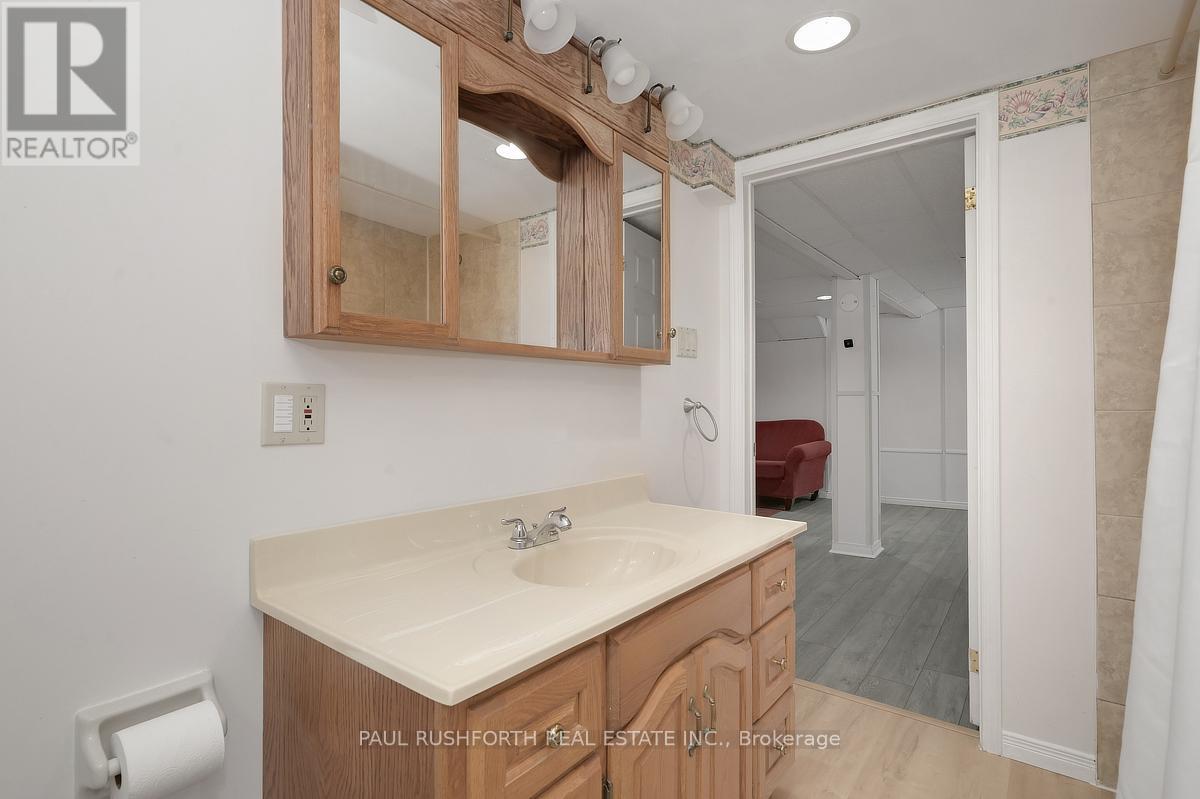 2433 Clementine Boulevard, Ottawa, Ontario  K1V 8E1 - Photo 37 - X12950816