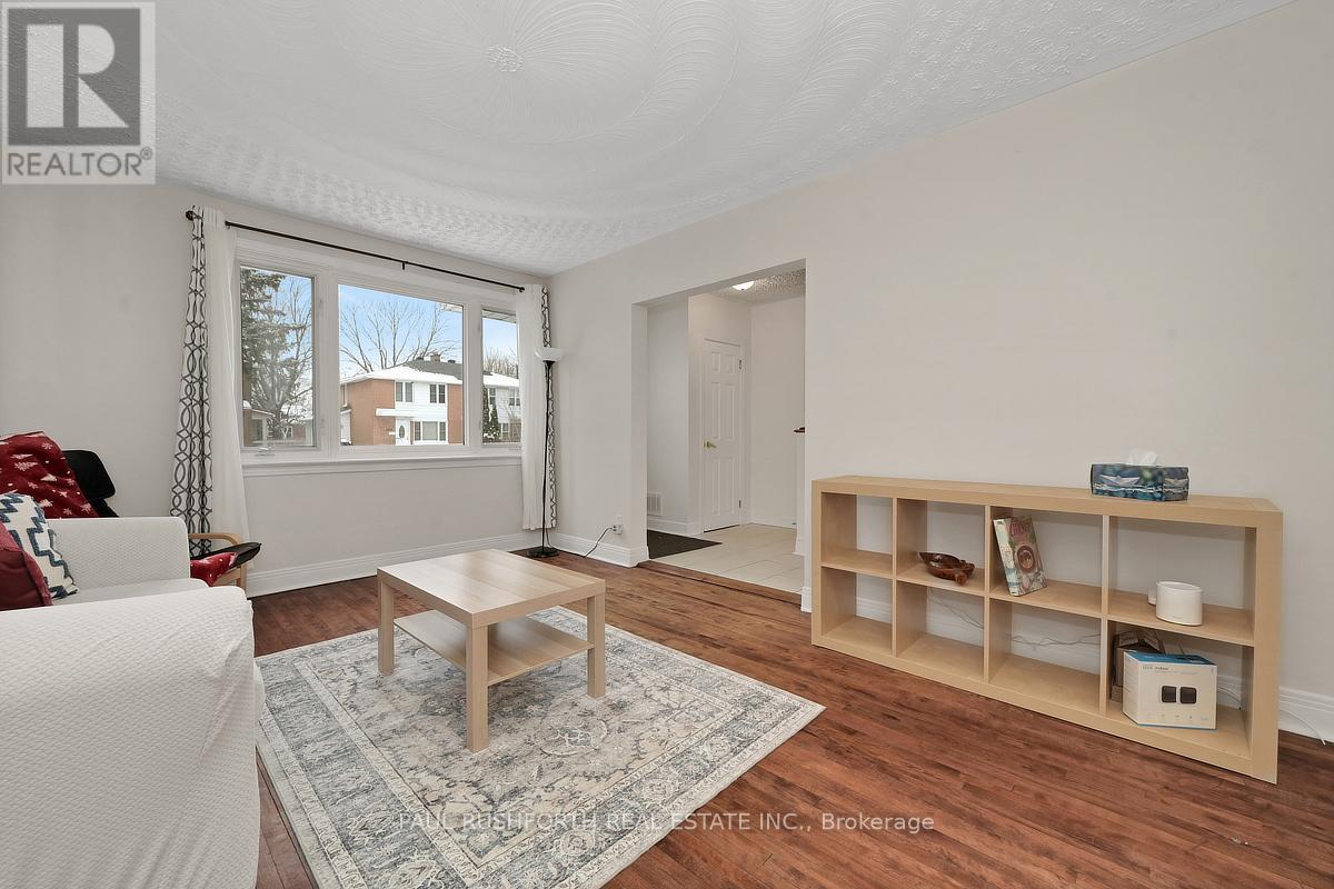 2433 Clementine Boulevard, Ottawa, Ontario  K1V 8E1 - Photo 7 - X12950816