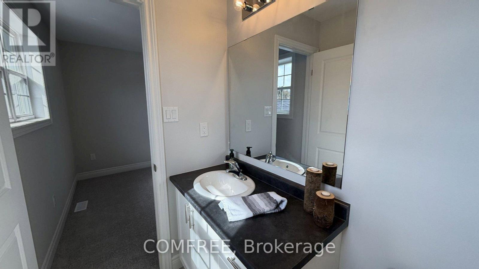 31 Mcconnell Crescent, Bracebridge, Ontario  P1L 0N7 - Photo 16 - X12950884