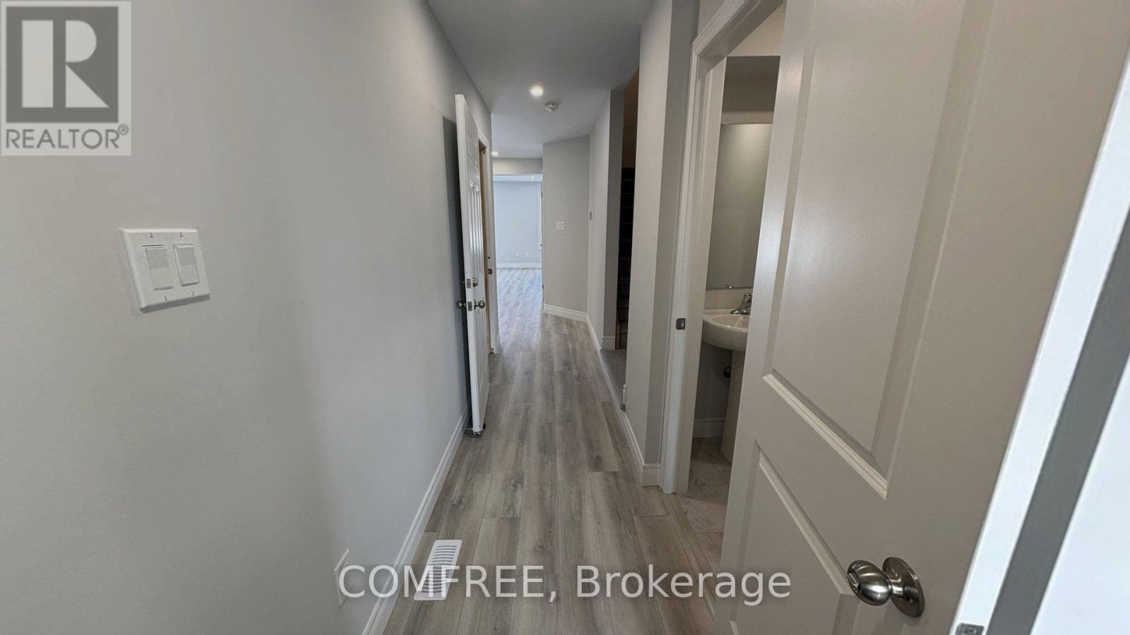 31 Mcconnell Crescent, Bracebridge, Ontario  P1L 0N7 - Photo 2 - X12950884