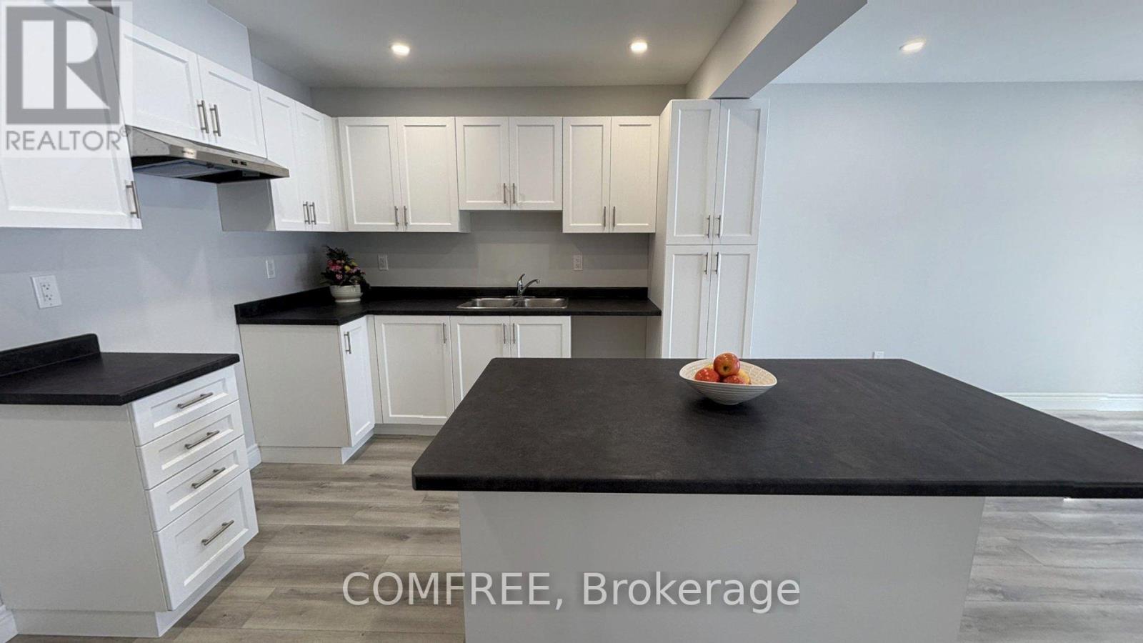 31 Mcconnell Crescent, Bracebridge, Ontario  P1L 0N7 - Photo 7 - X12950884