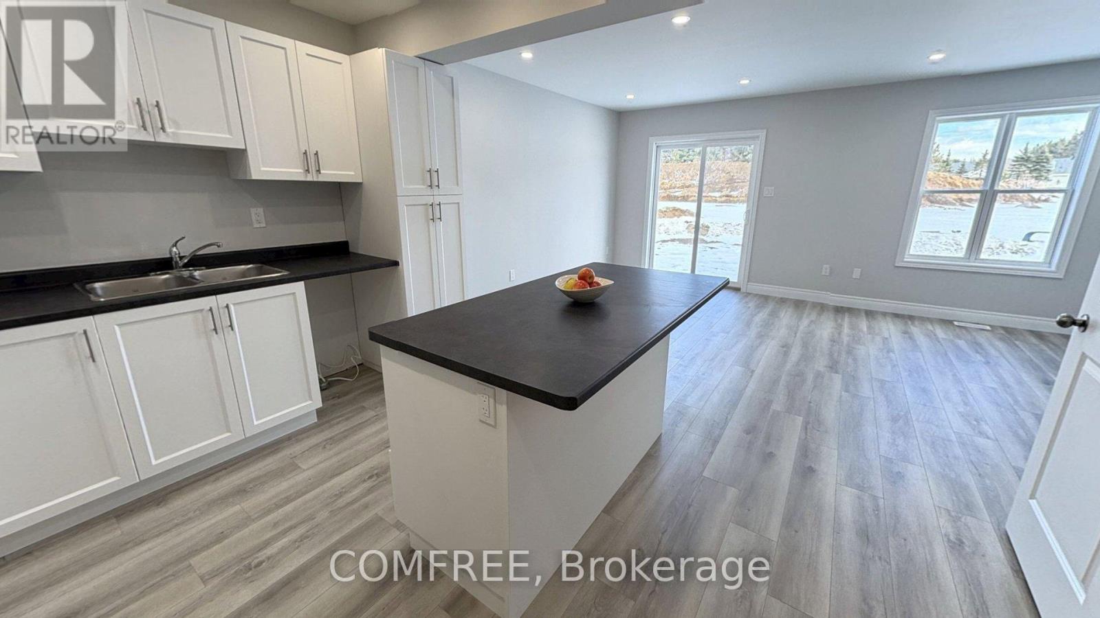 31 Mcconnell Crescent, Bracebridge, Ontario  P1L 0N7 - Photo 8 - X12950884