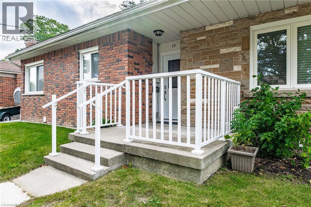 75 Henderson Avenue, Brantford, Ontario  N3R 4W1 - Photo 4 - 40817161