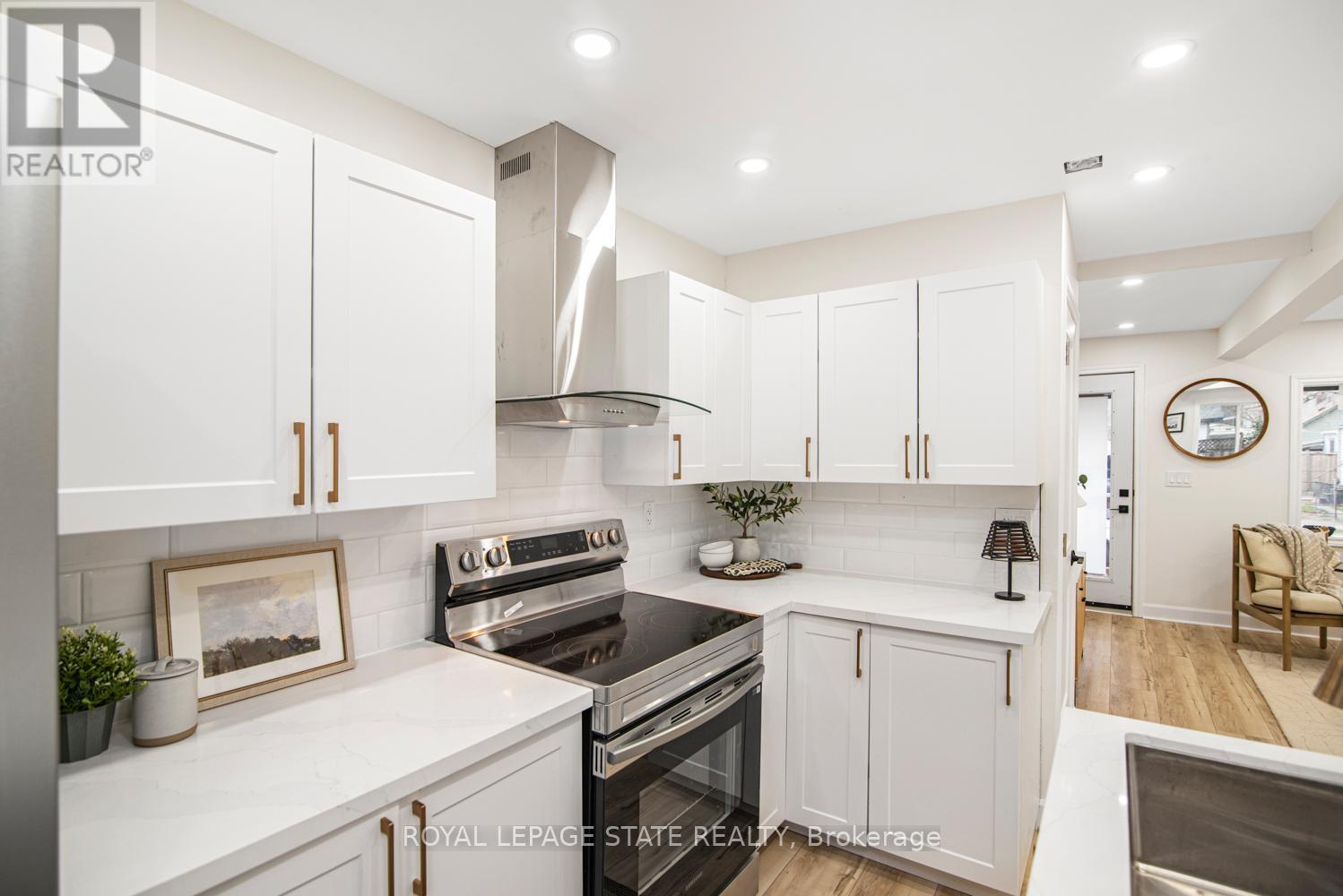 7 Stapleton Avenue, Hamilton, Ontario  L8H 3N4 - Photo 16 - X12950238