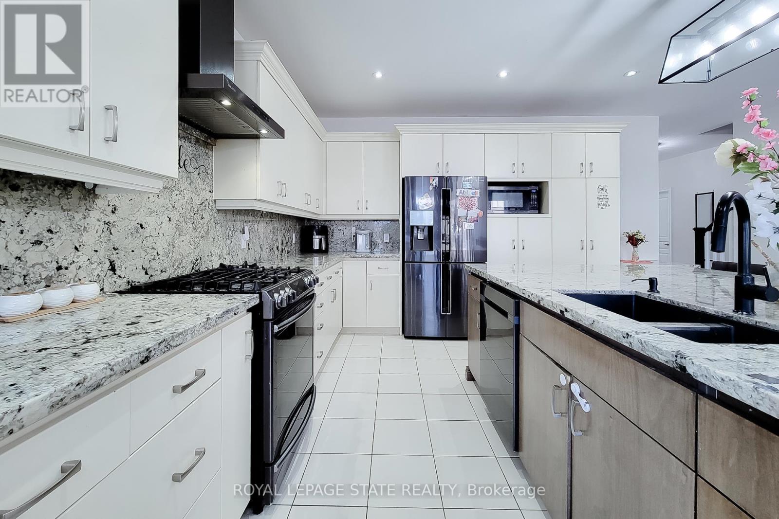 96 Anastasia Boulevard, West Lincoln, Ontario  L0R 2A0 - Photo 23 - X12950314