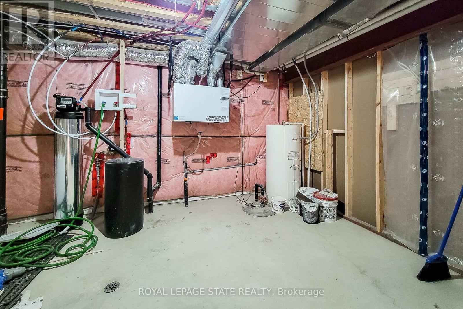 96 Anastasia Boulevard, West Lincoln, Ontario  L0R 2A0 - Photo 47 - X12950314