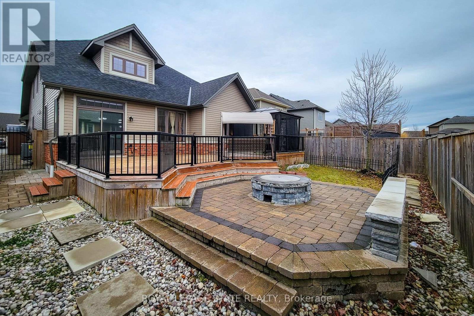 96 Anastasia Boulevard, West Lincoln, Ontario  L0R 2A0 - Photo 6 - X12950314