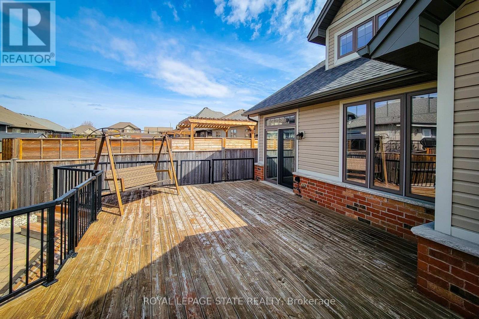 96 Anastasia Boulevard, West Lincoln, Ontario  L0R 2A0 - Photo 8 - X12950314