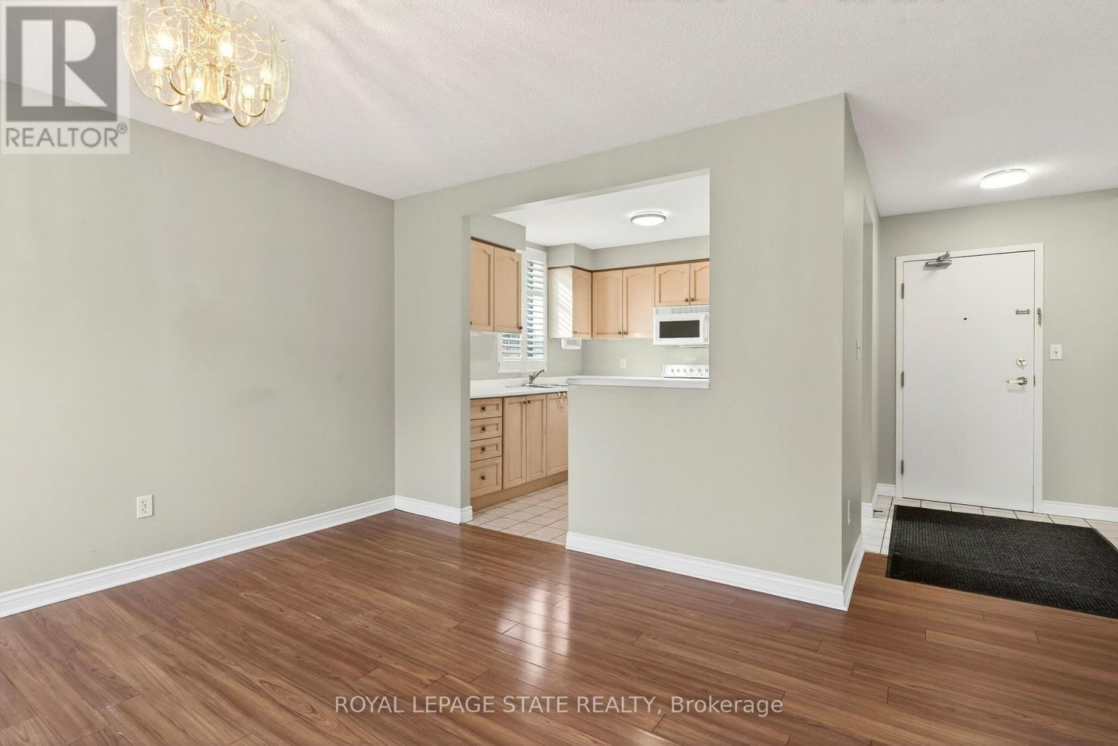 101 - 8 Main Street E, Hamilton, Ontario  L9H 2P6 - Photo 13 - X12950370