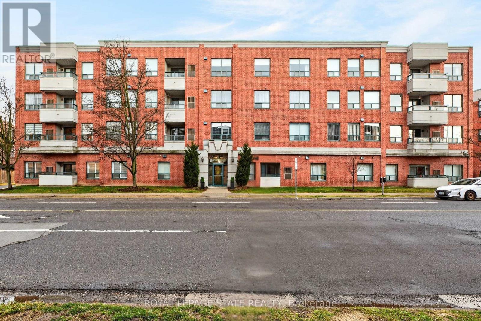 101 - 8 Main Street E, Hamilton, Ontario  L9H 2P6 - Photo 2 - X12950370