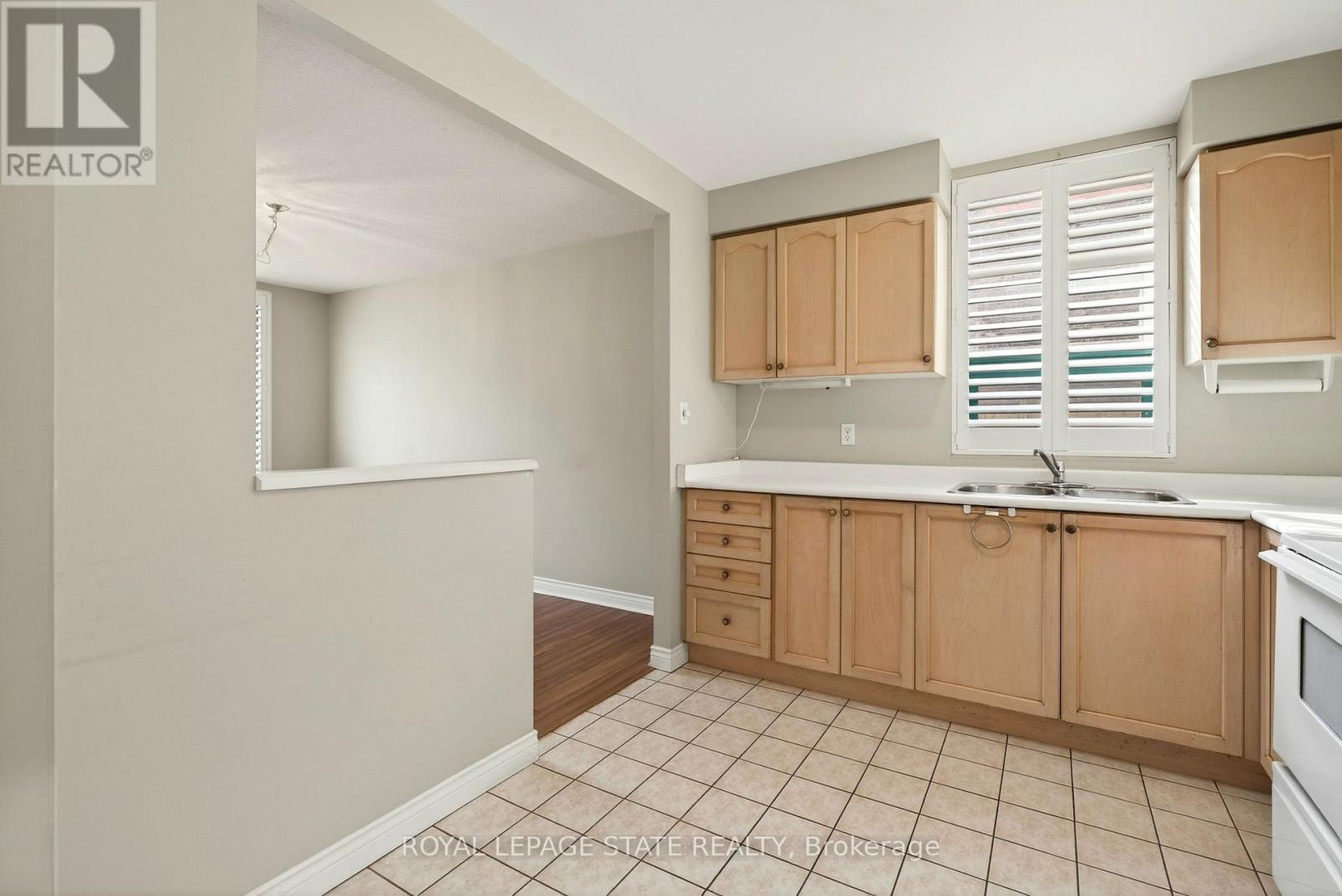 101 - 8 Main Street E, Hamilton, Ontario  L9H 2P6 - Photo 25 - X12950370