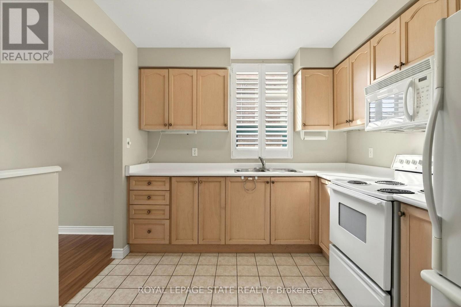 101 - 8 Main Street E, Hamilton, Ontario  L9H 2P6 - Photo 26 - X12950370