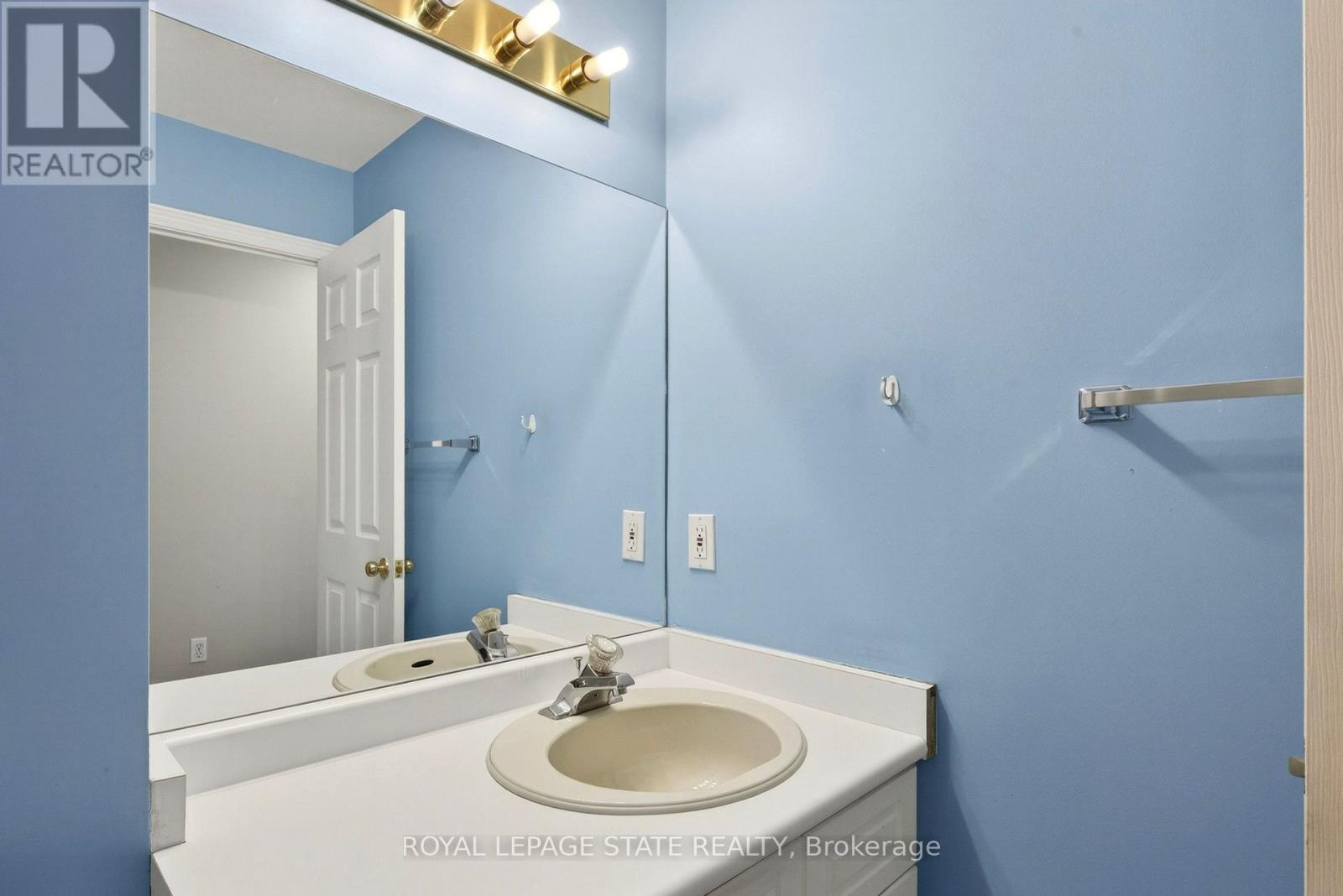 101 - 8 Main Street E, Hamilton, Ontario  L9H 2P6 - Photo 39 - X12950370