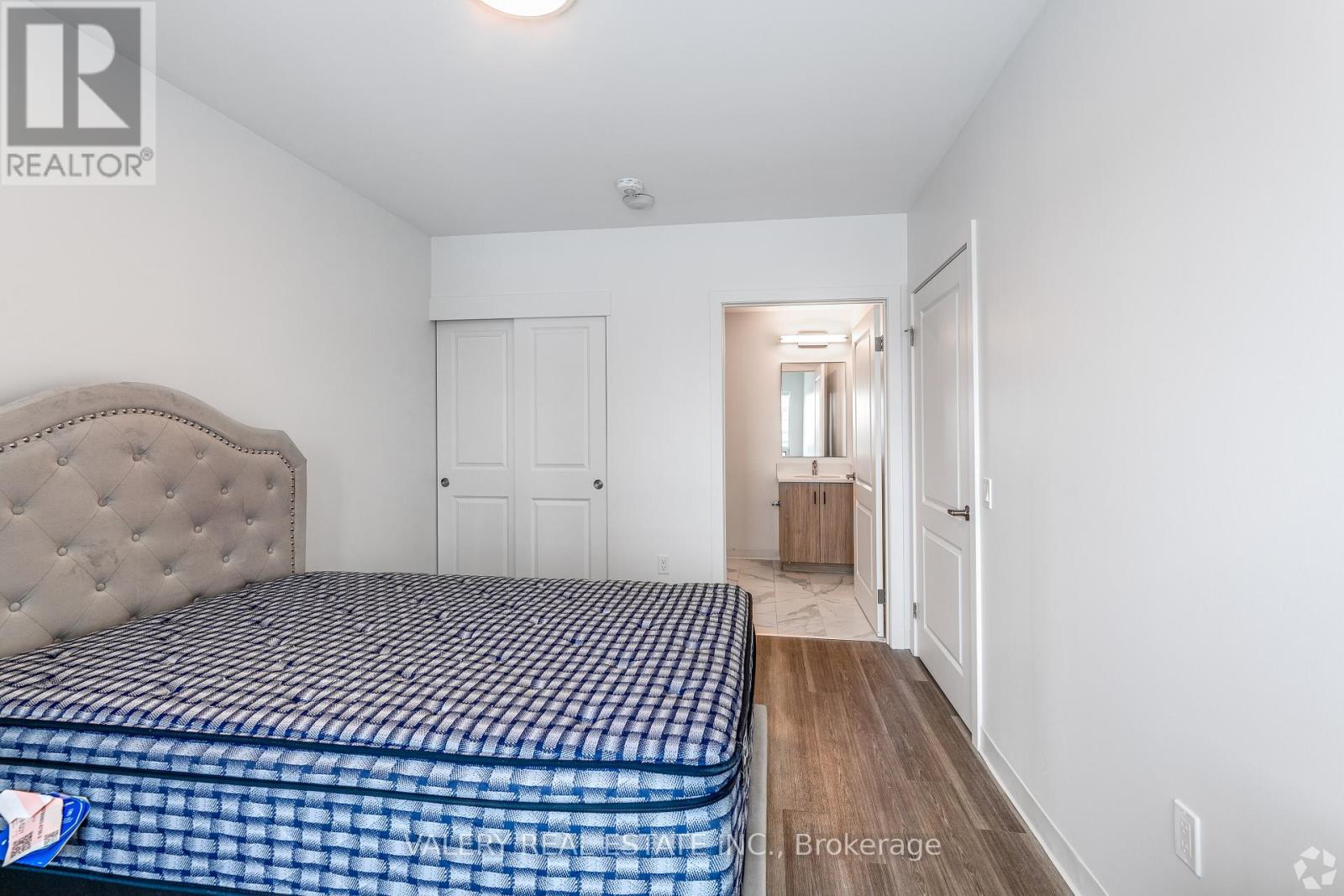 606 - 155 King St Street N, Waterloo, Ontario  N2J 0E8 - Photo 8 - X12950578