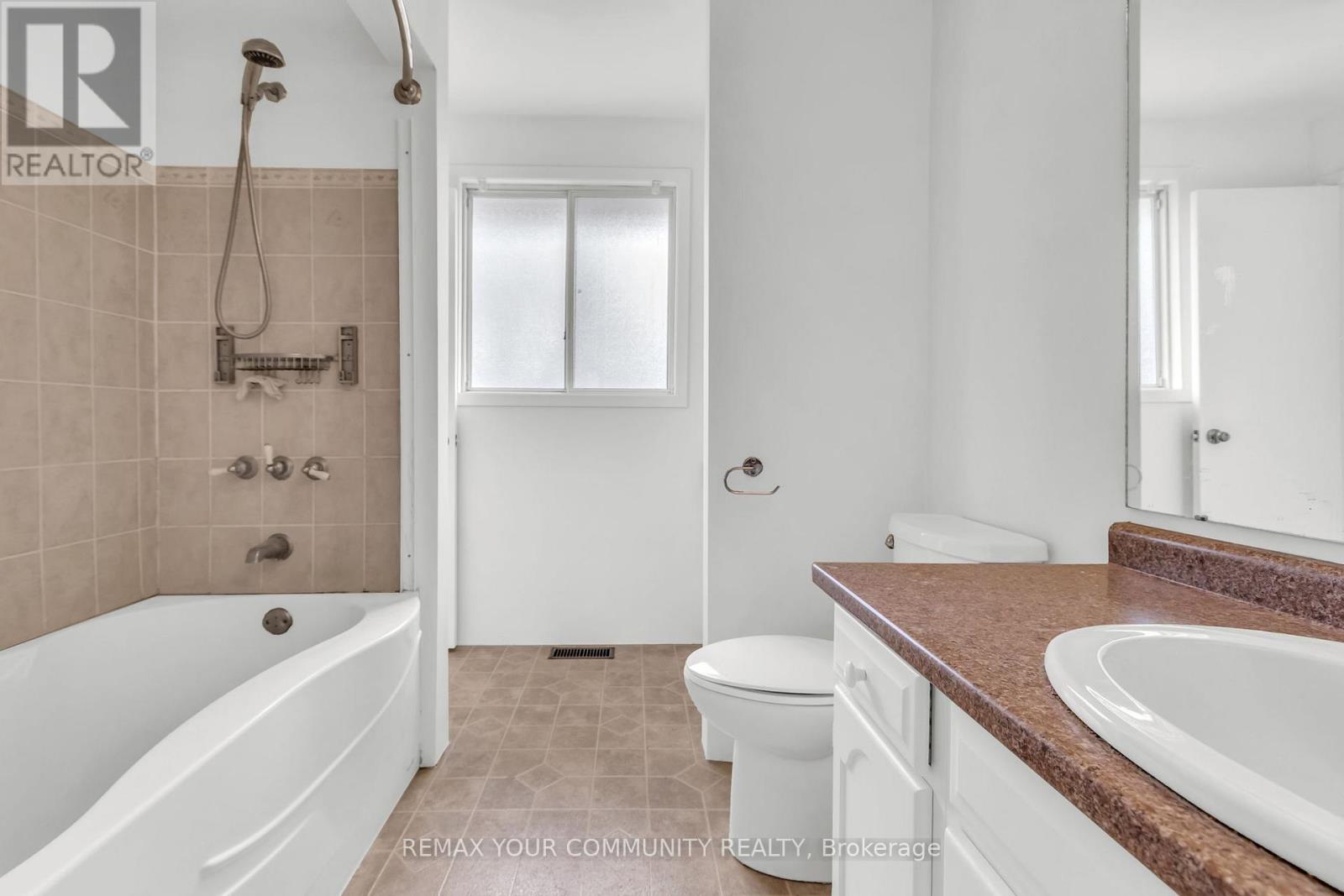 32 Wellbrook Boulevard, Welland, Ontario  L3C 5T4 - Photo 22 - X12950638