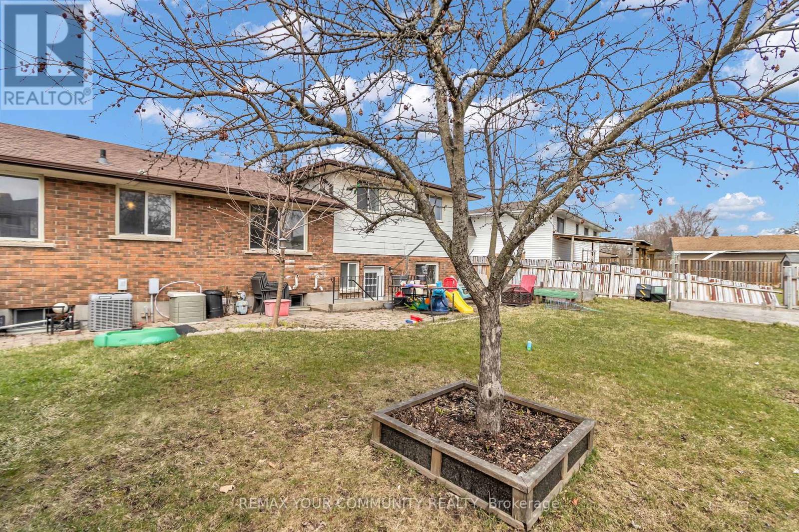 32 Wellbrook Boulevard, Welland, Ontario  L3C 5T4 - Photo 31 - X12950638