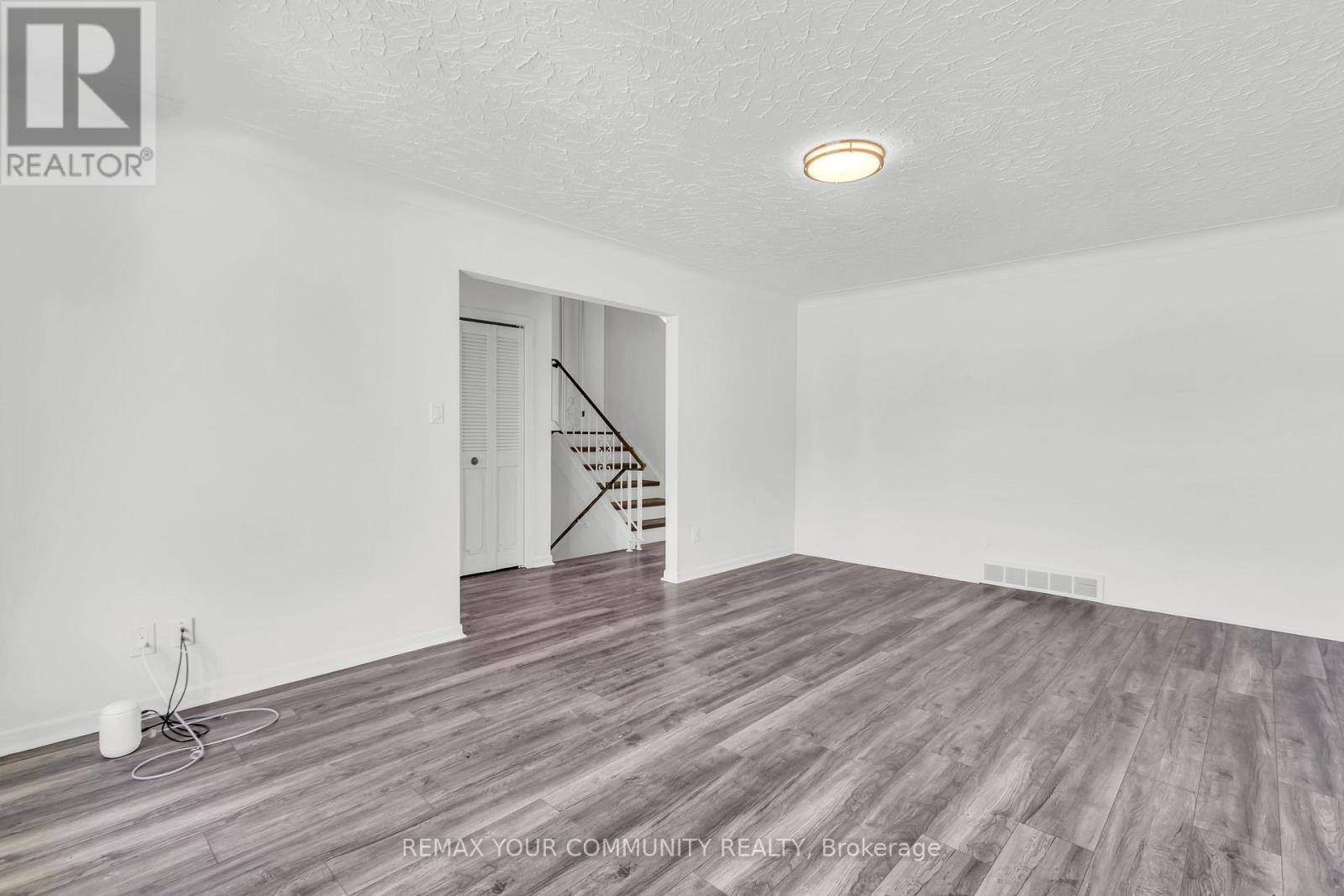 32 Wellbrook Boulevard, Welland, Ontario  L3C 5T4 - Photo 8 - X12950638