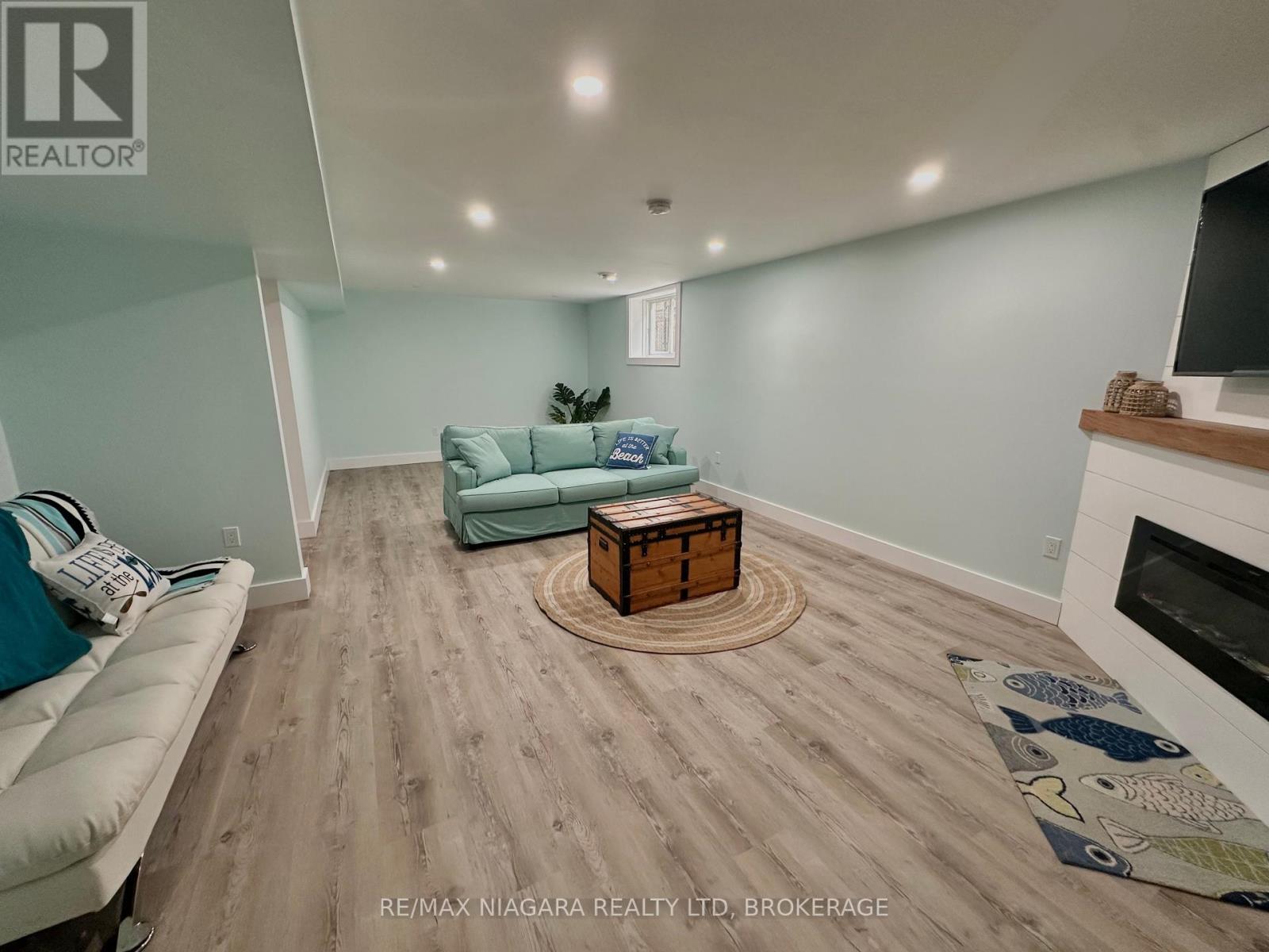 30 Renfield Street, Port Colborne, Ontario  L3K 0A7 - Photo 15 - X12950730