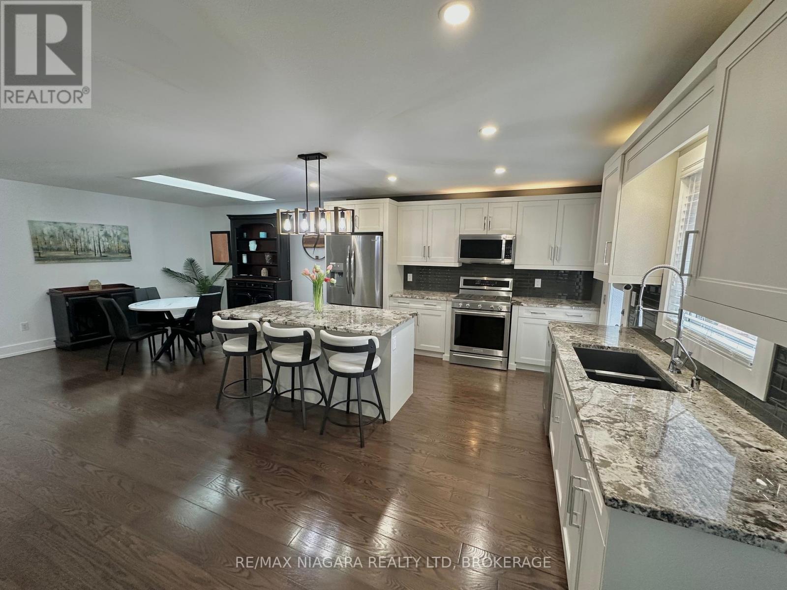 30 Renfield Street, Port Colborne, Ontario  L3K 0A7 - Photo 6 - X12950730