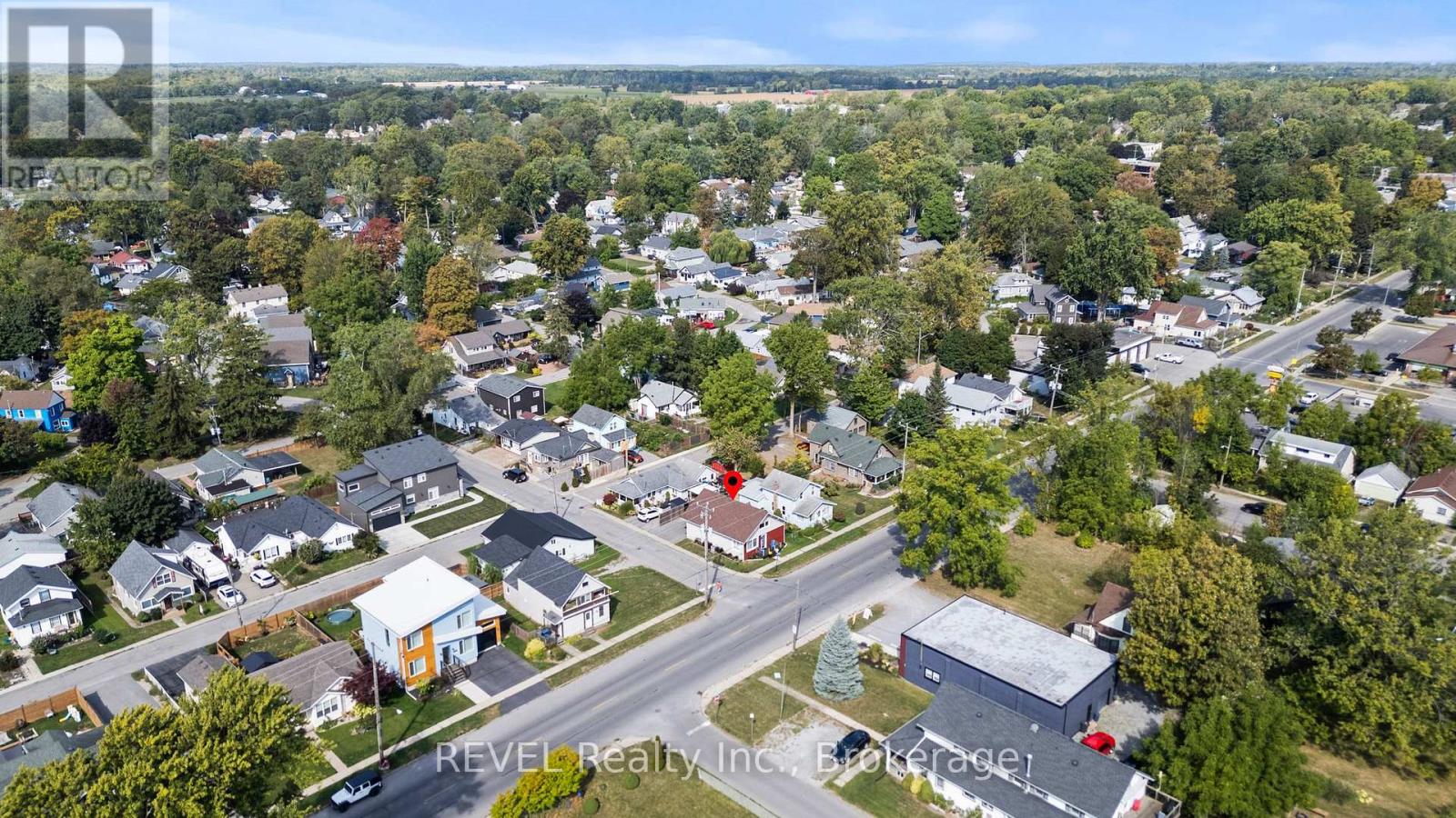 313 Ridgeway Road, Fort Erie (Crystal Beach), Ontario  L0S 1B0 - Photo 32 - X12950770