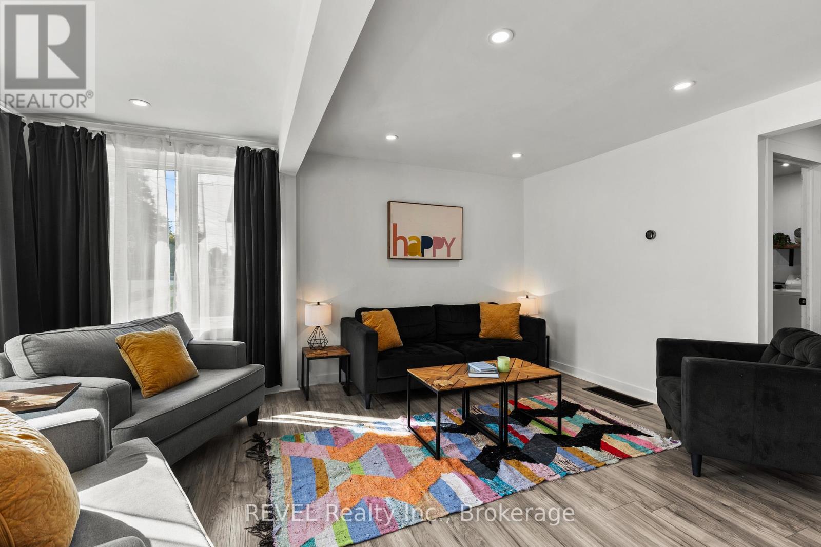 313 Ridgeway Road, Fort Erie (Crystal Beach), Ontario  L0S 1B0 - Photo 4 - X12950770